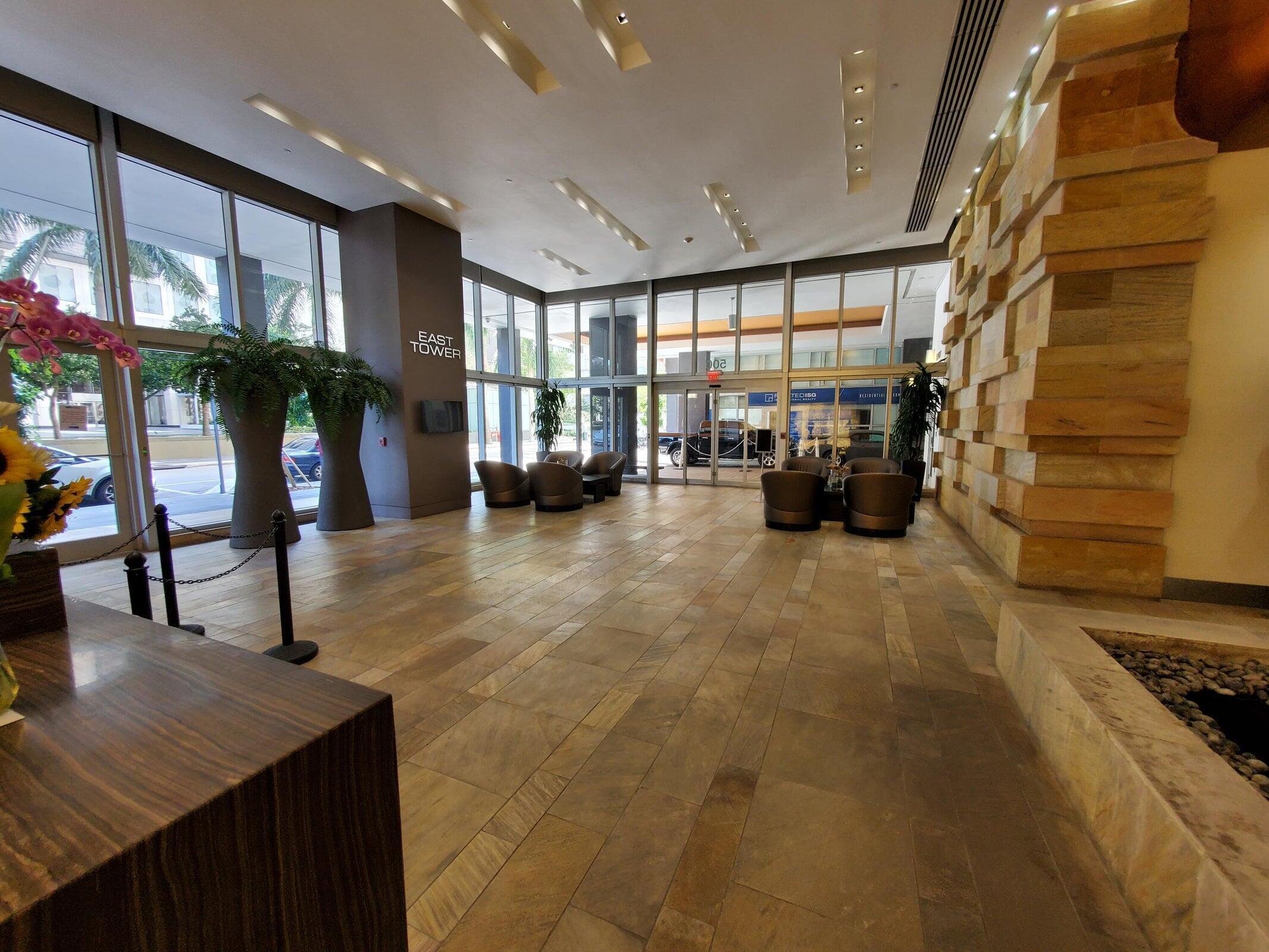 image 500 Brickell East39