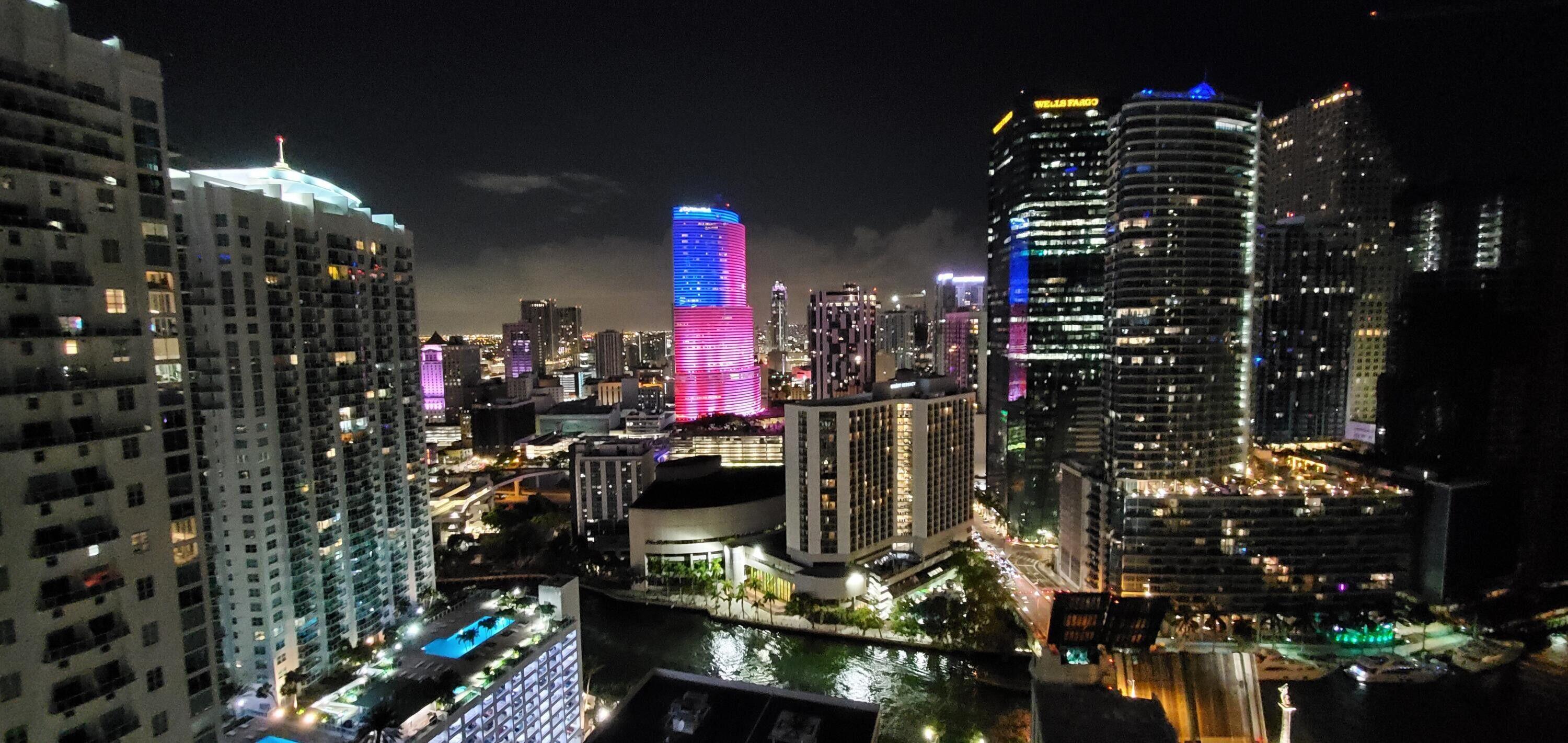 image 500 Brickell East47