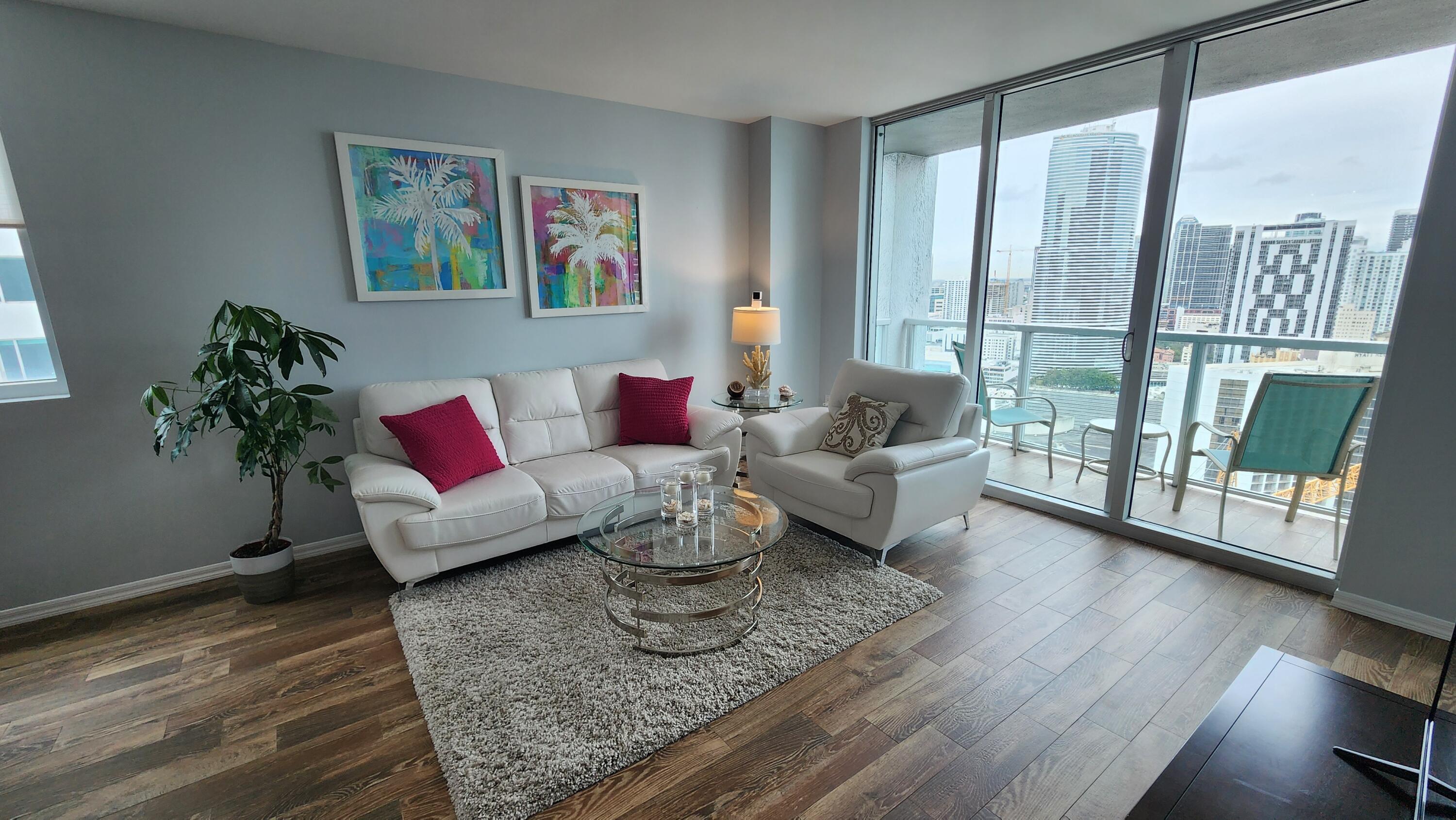 image 500 Brickell East4