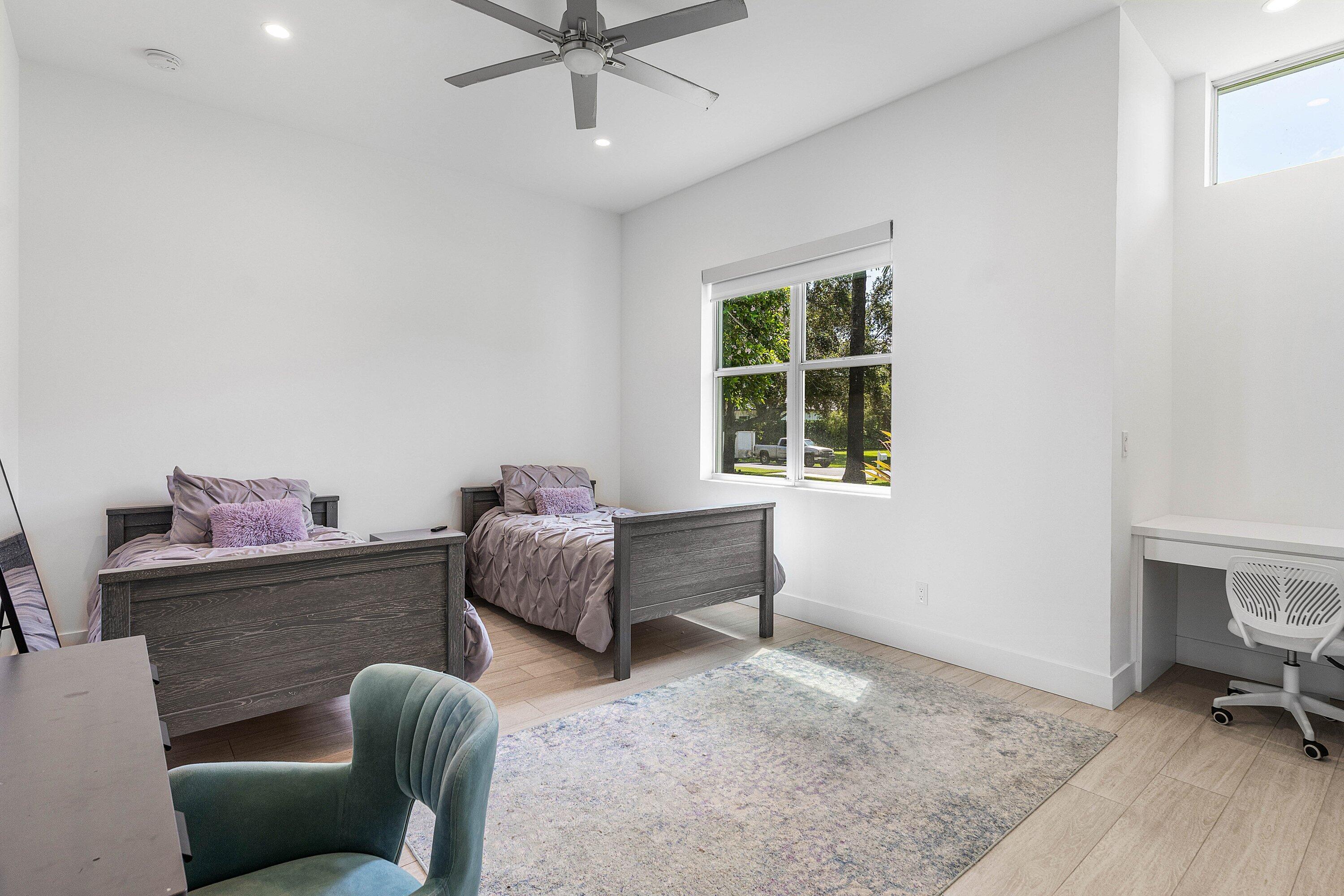 17664 Fieldbrook Cir Boca Raton, FL 33496