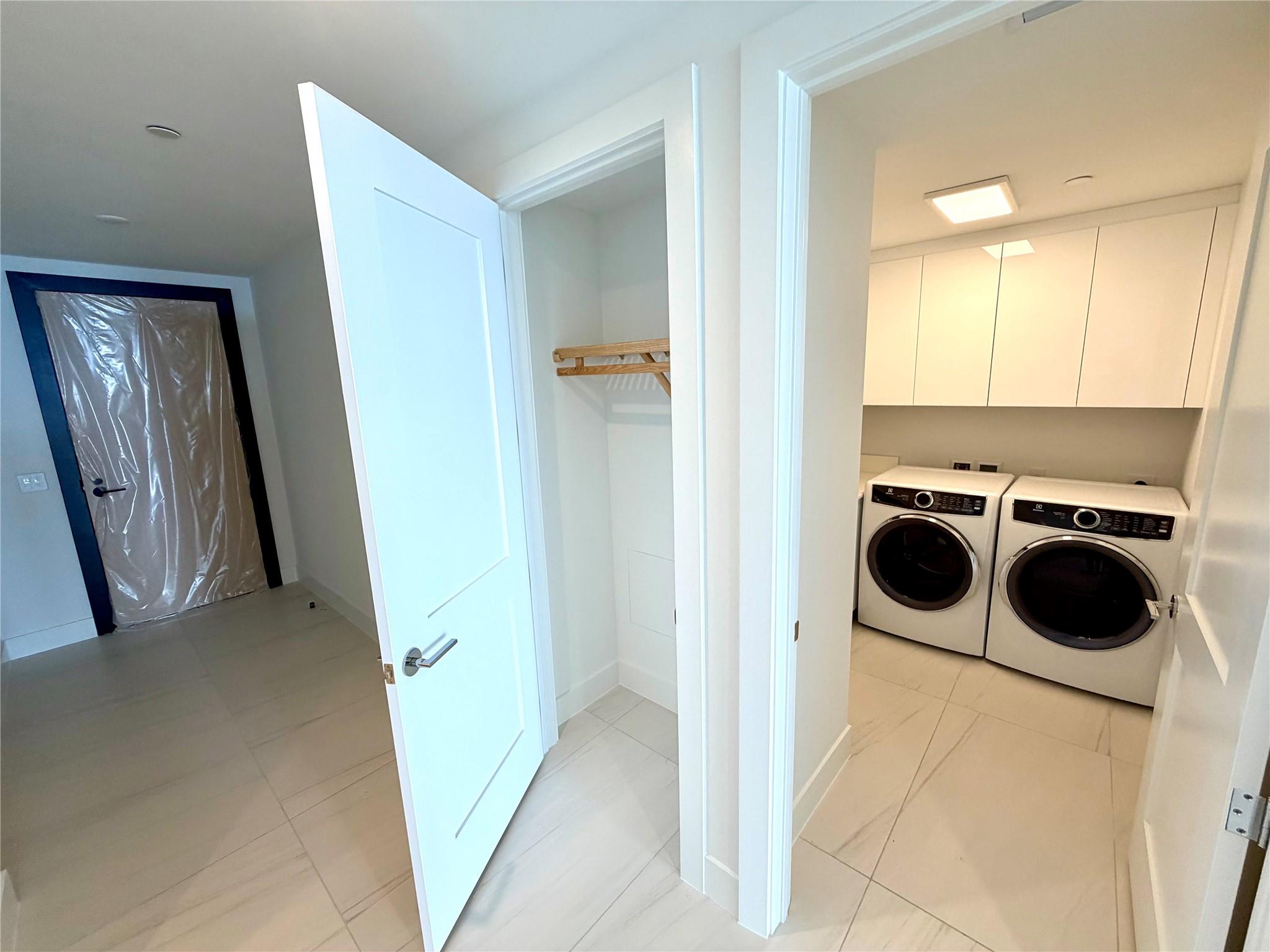 image Selene Oceanfront Residen28