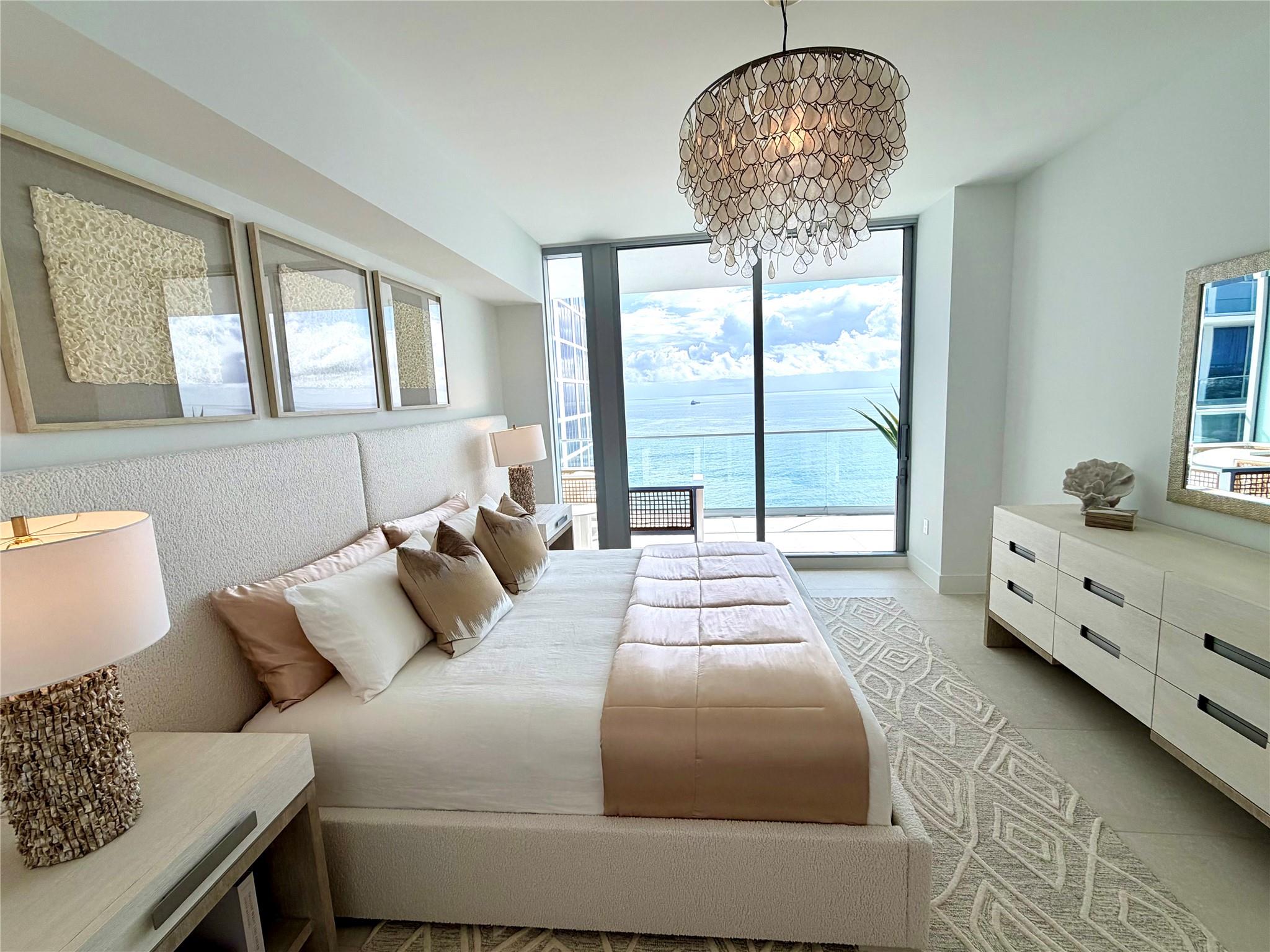 image Selene Oceanfront Residen35