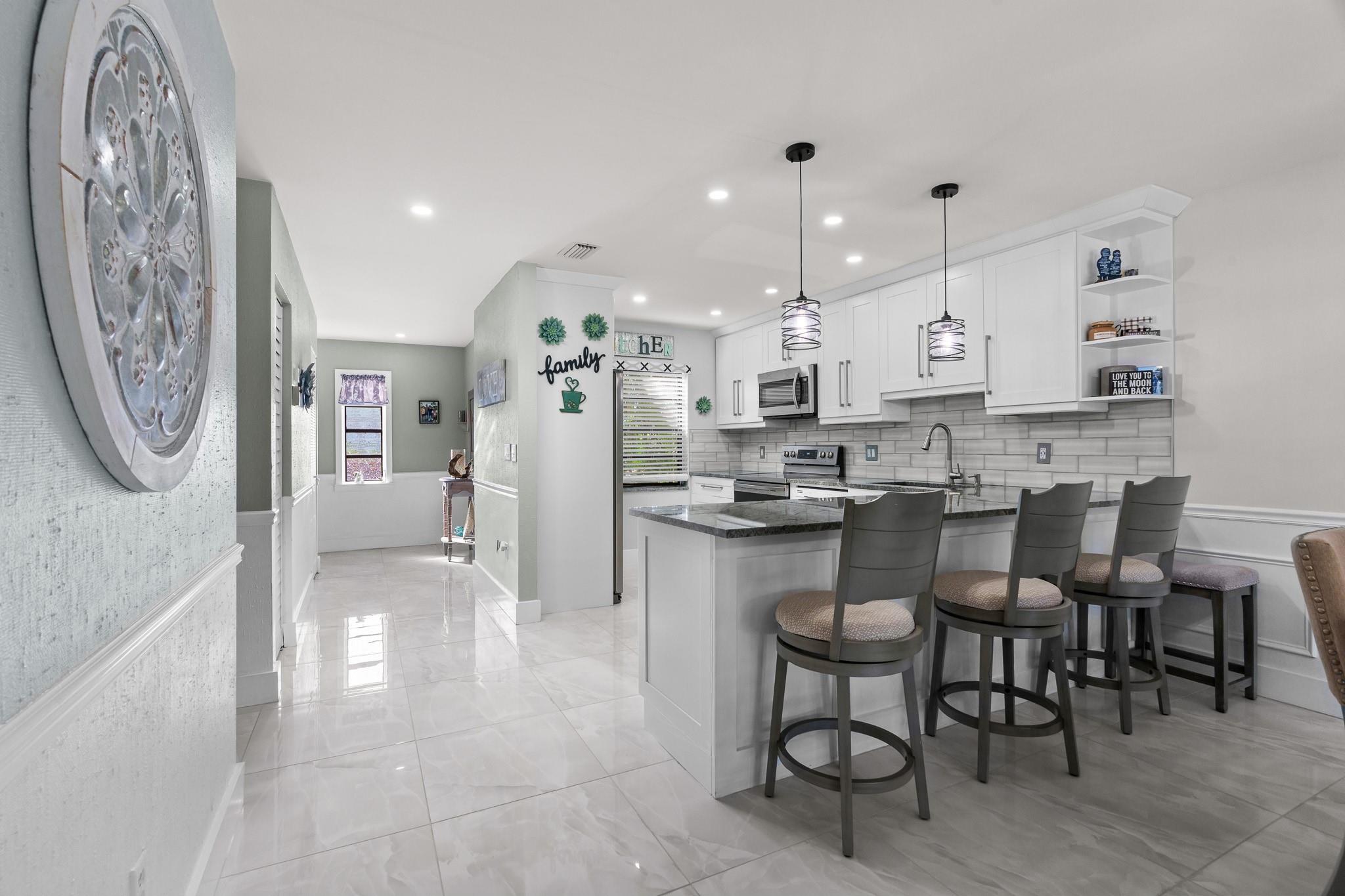 21215 Lago Cir #F