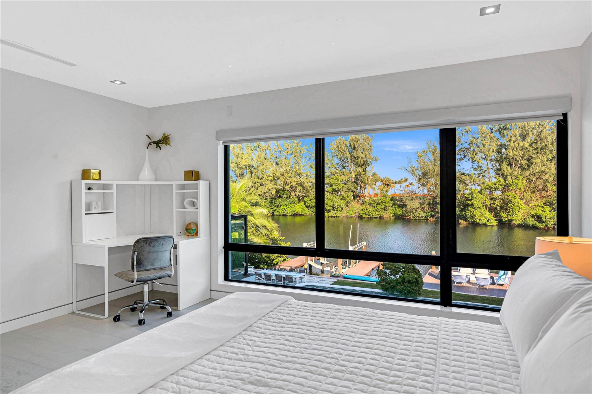 1430 S Ocean Dr Fort Lauderdale, FL 33316