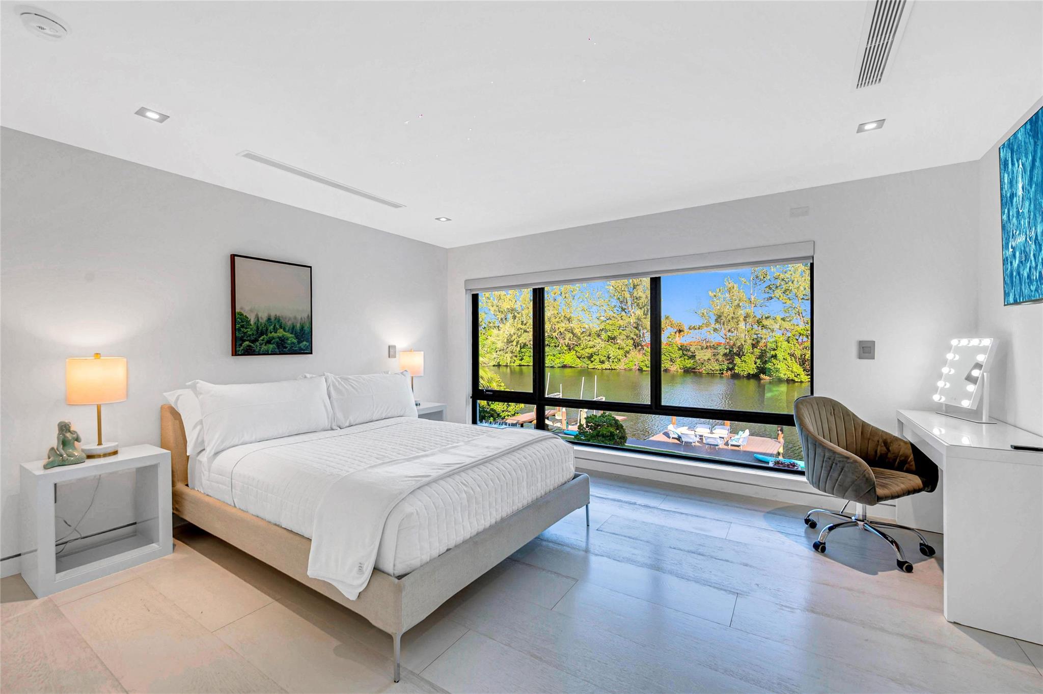 1430 S Ocean Dr Fort Lauderdale, FL 33316