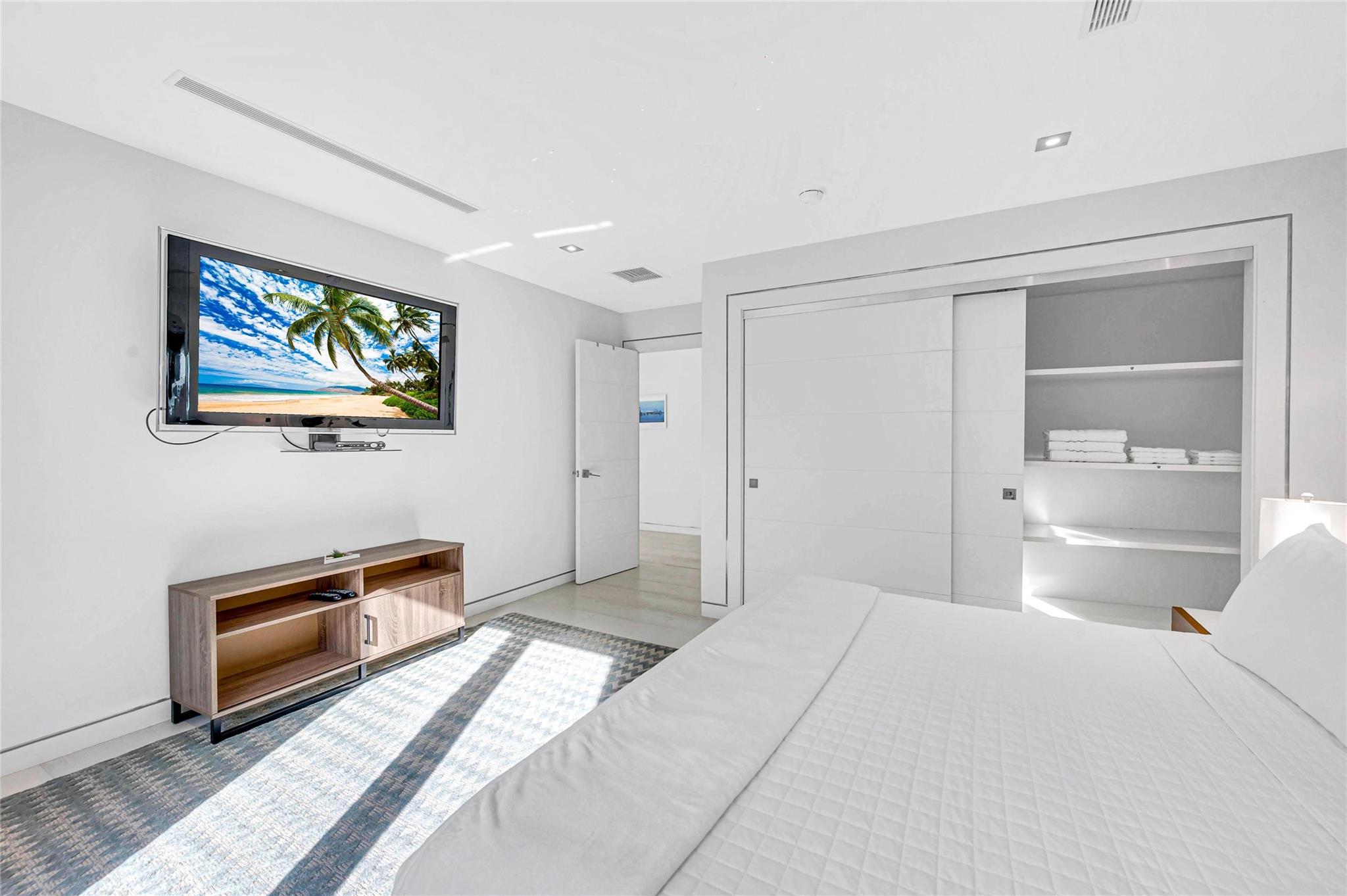 1430 S Ocean Dr Fort Lauderdale, FL 33316