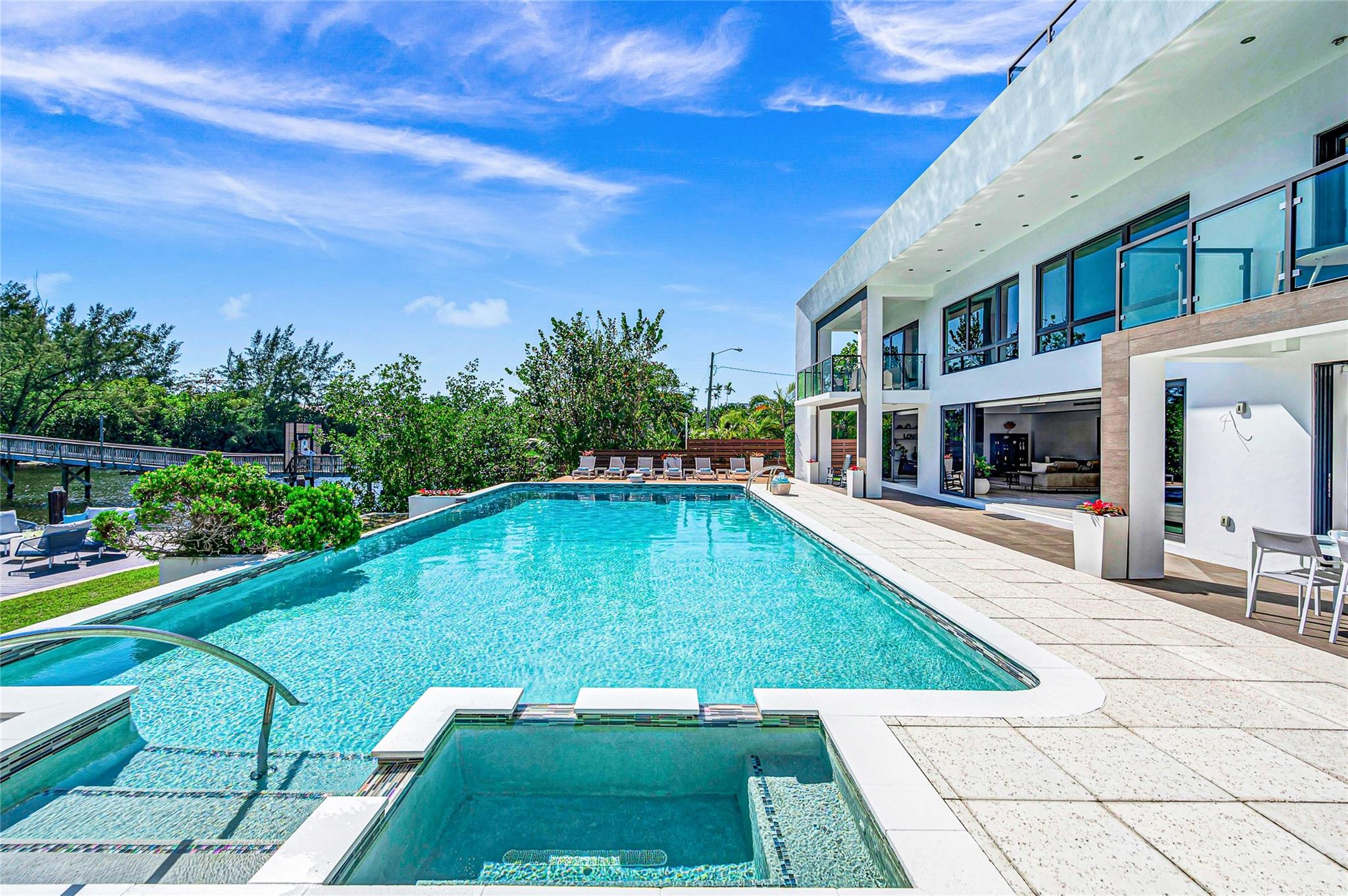 1430 S Ocean Dr Fort Lauderdale, FL 33316