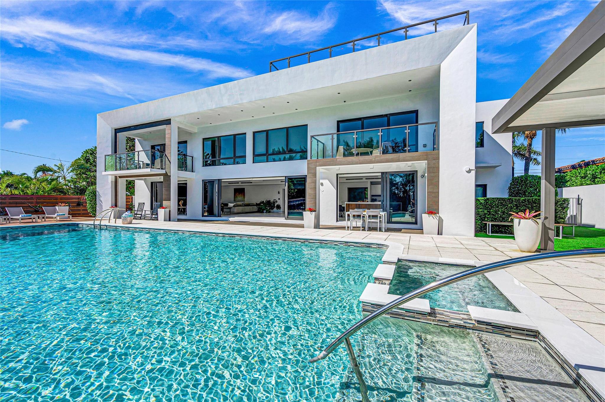 1430 S Ocean Dr Fort Lauderdale, FL 33316