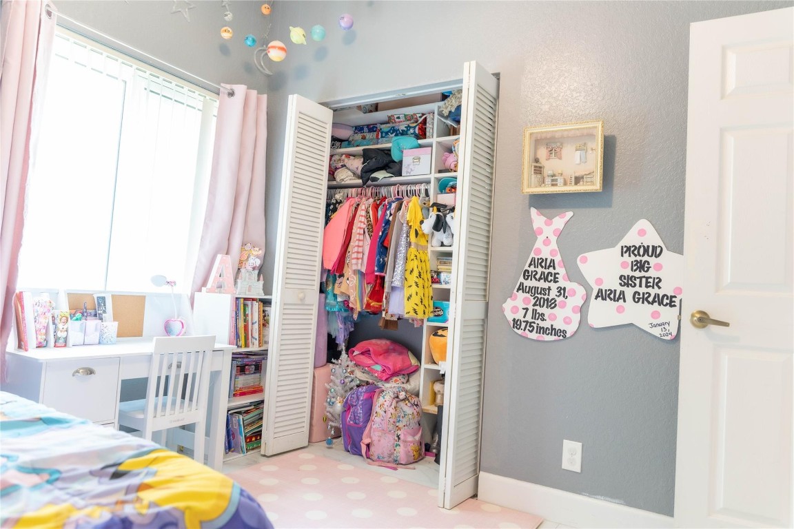 1102 SW 158th Pembroke Pines, FL 33027