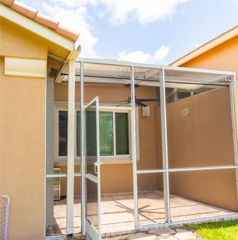 1102 SW 158th Pembroke Pines, FL 33027
