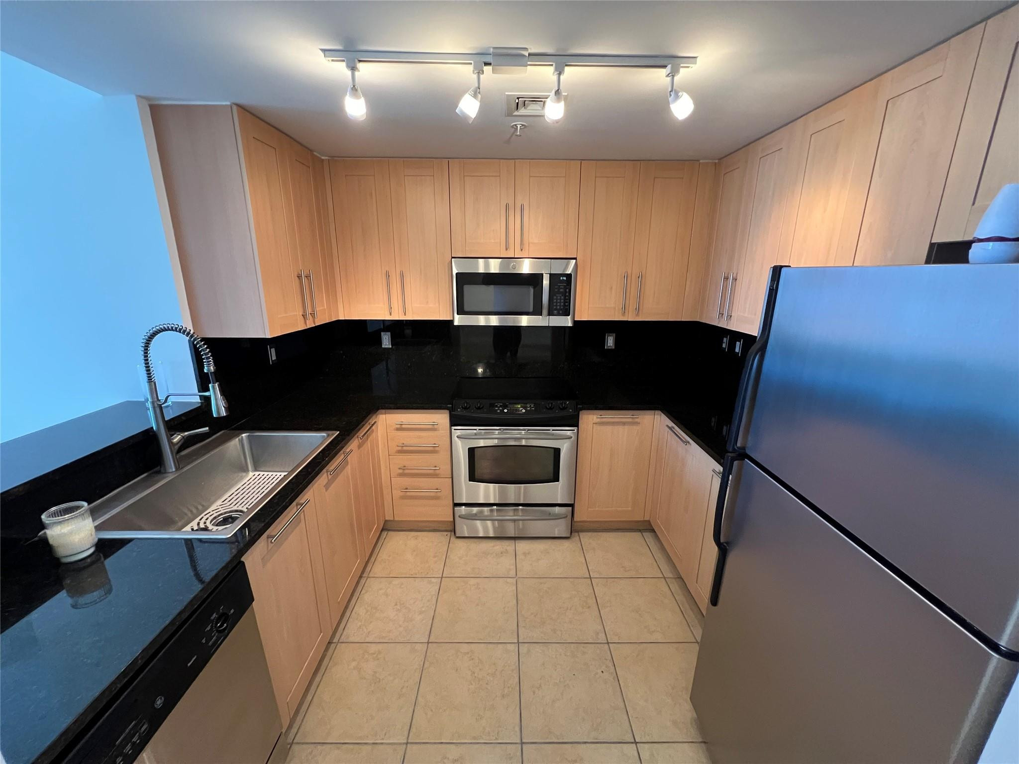 511 SE 5th Ave #911 Fort Lauderdale, FL 33301