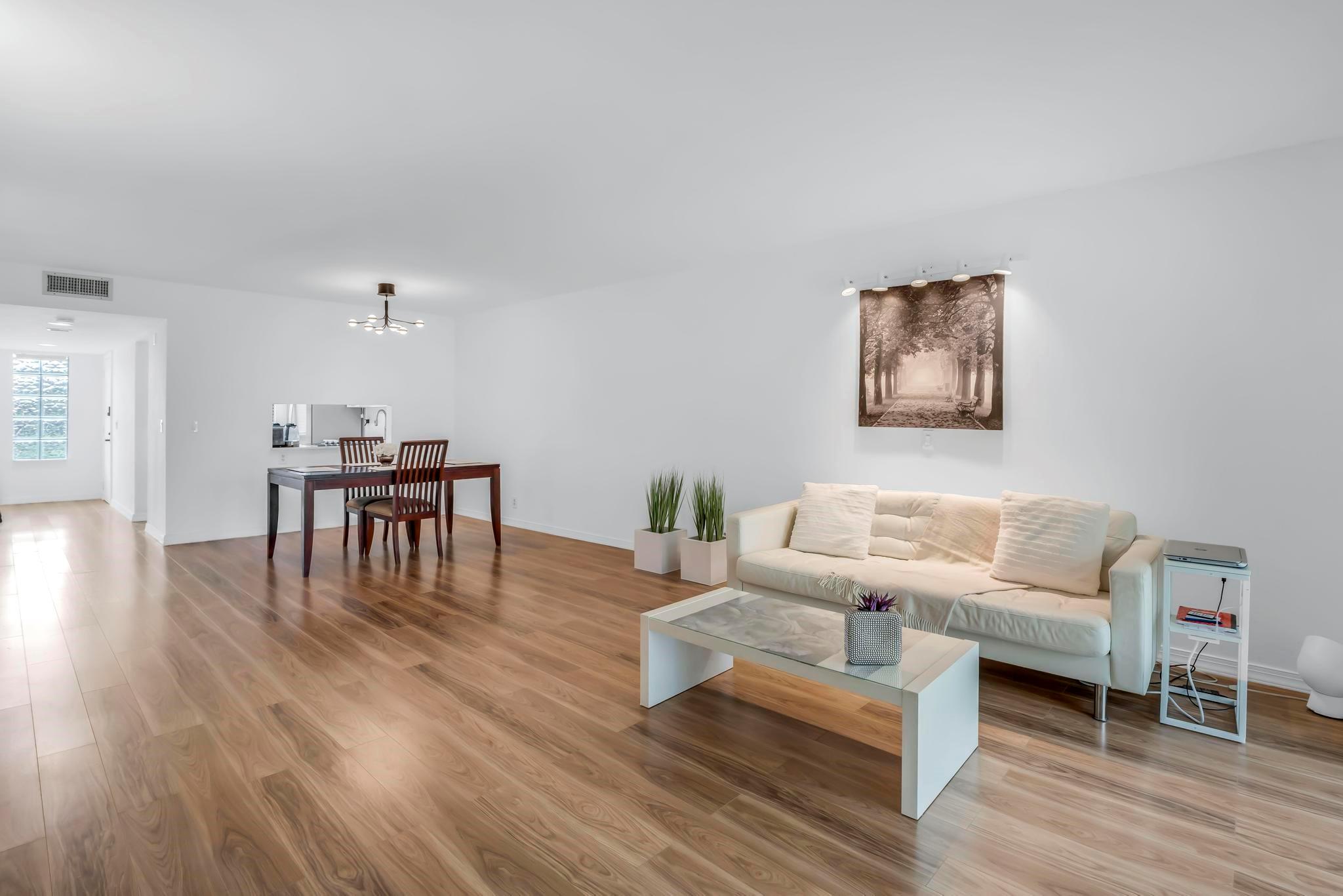 170 Lakeview Dr #203 Weston, FL 33326