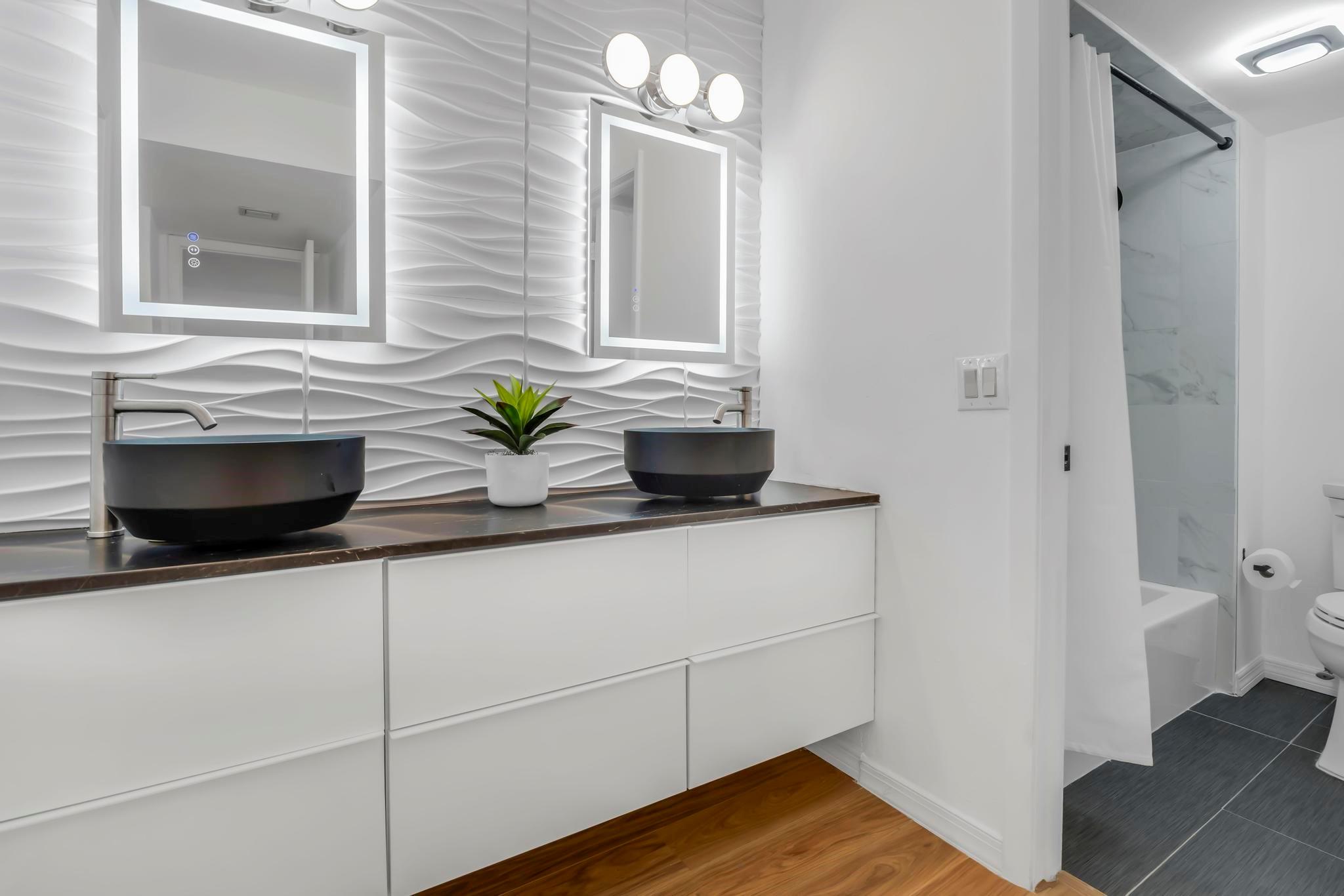 170 Lakeview Dr #203 Weston, FL 33326