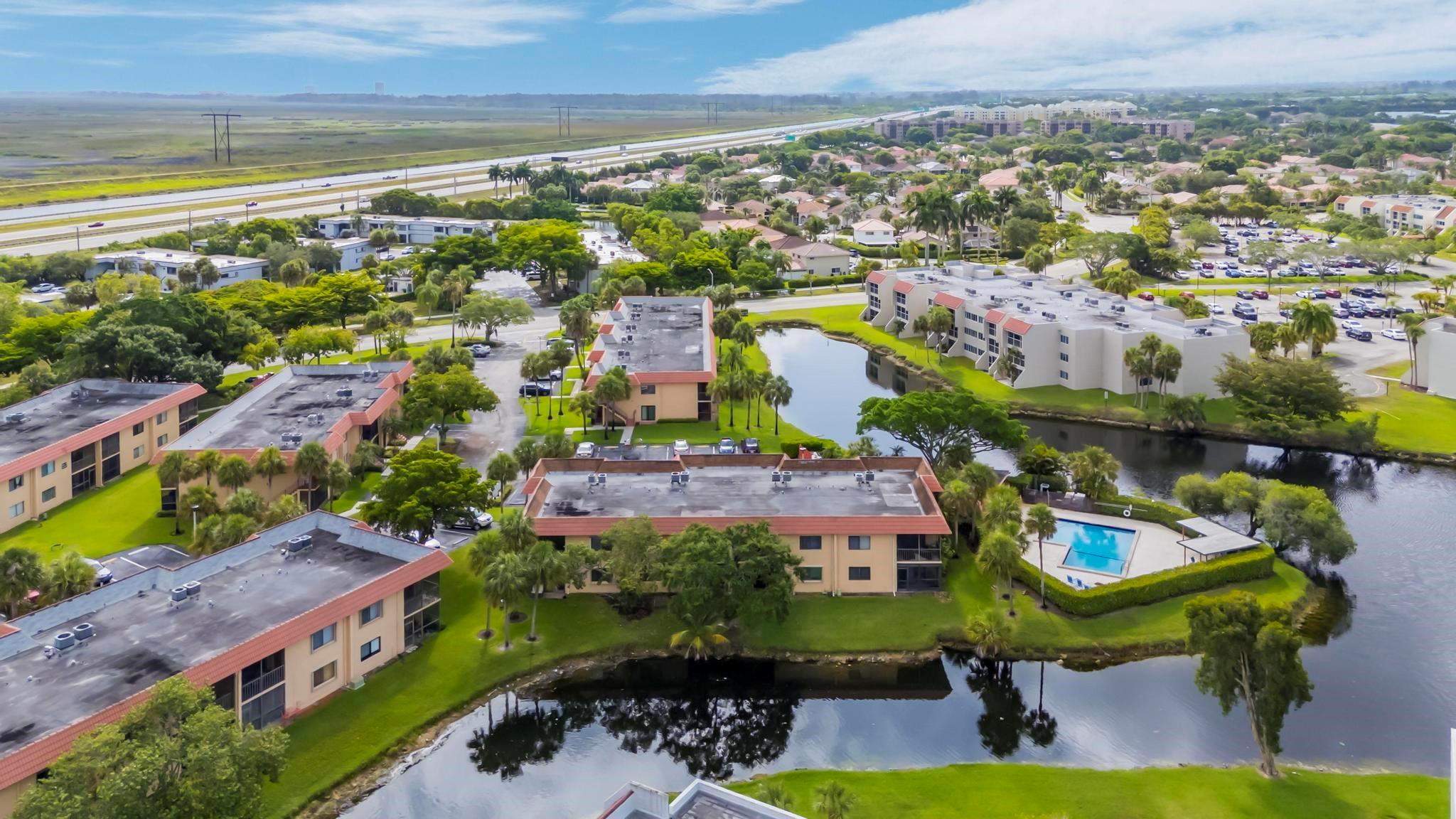 170 Lakeview Dr #203 Weston, FL 33326