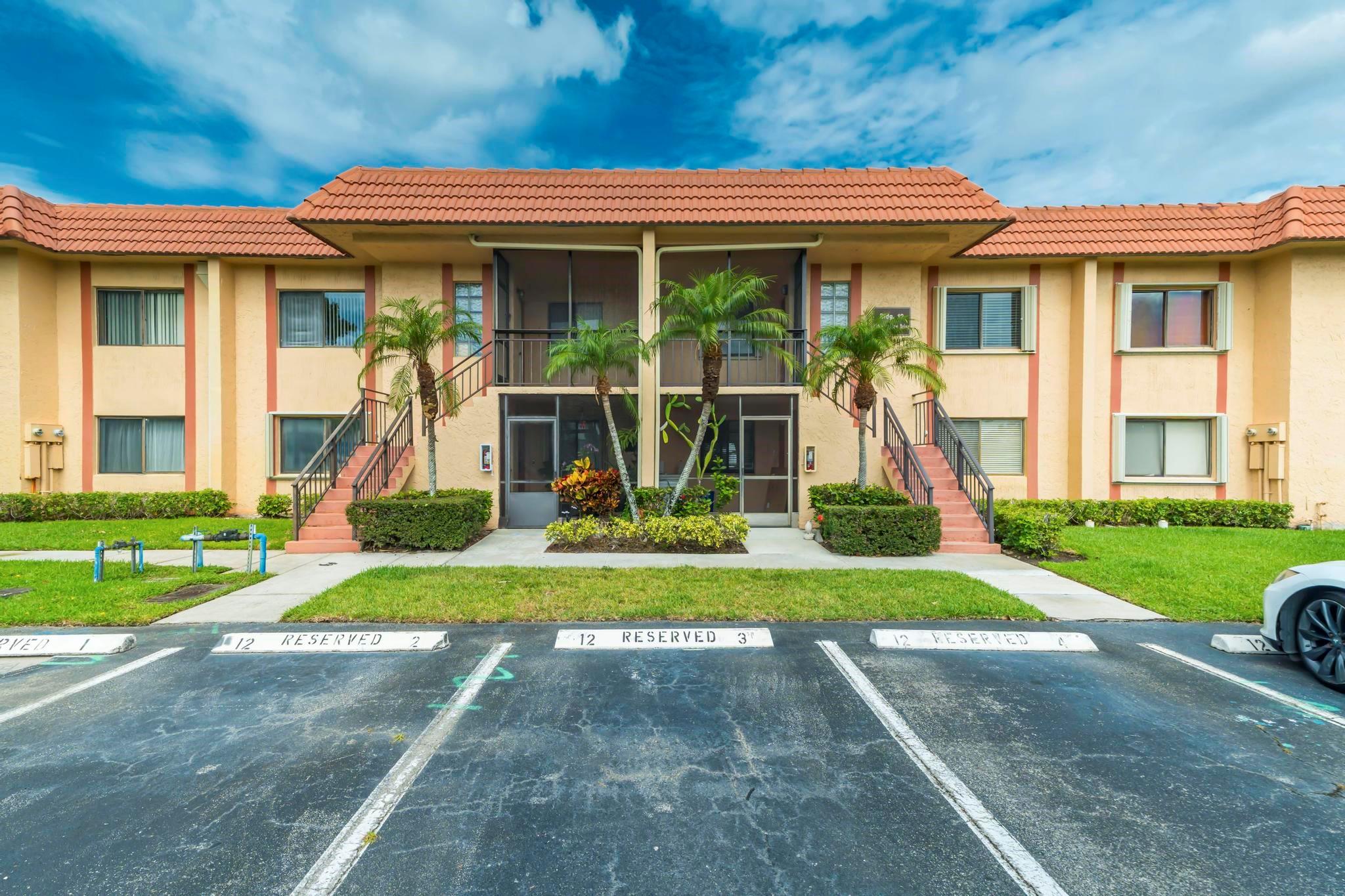 170 Lakeview Dr #203 Weston, FL 33326