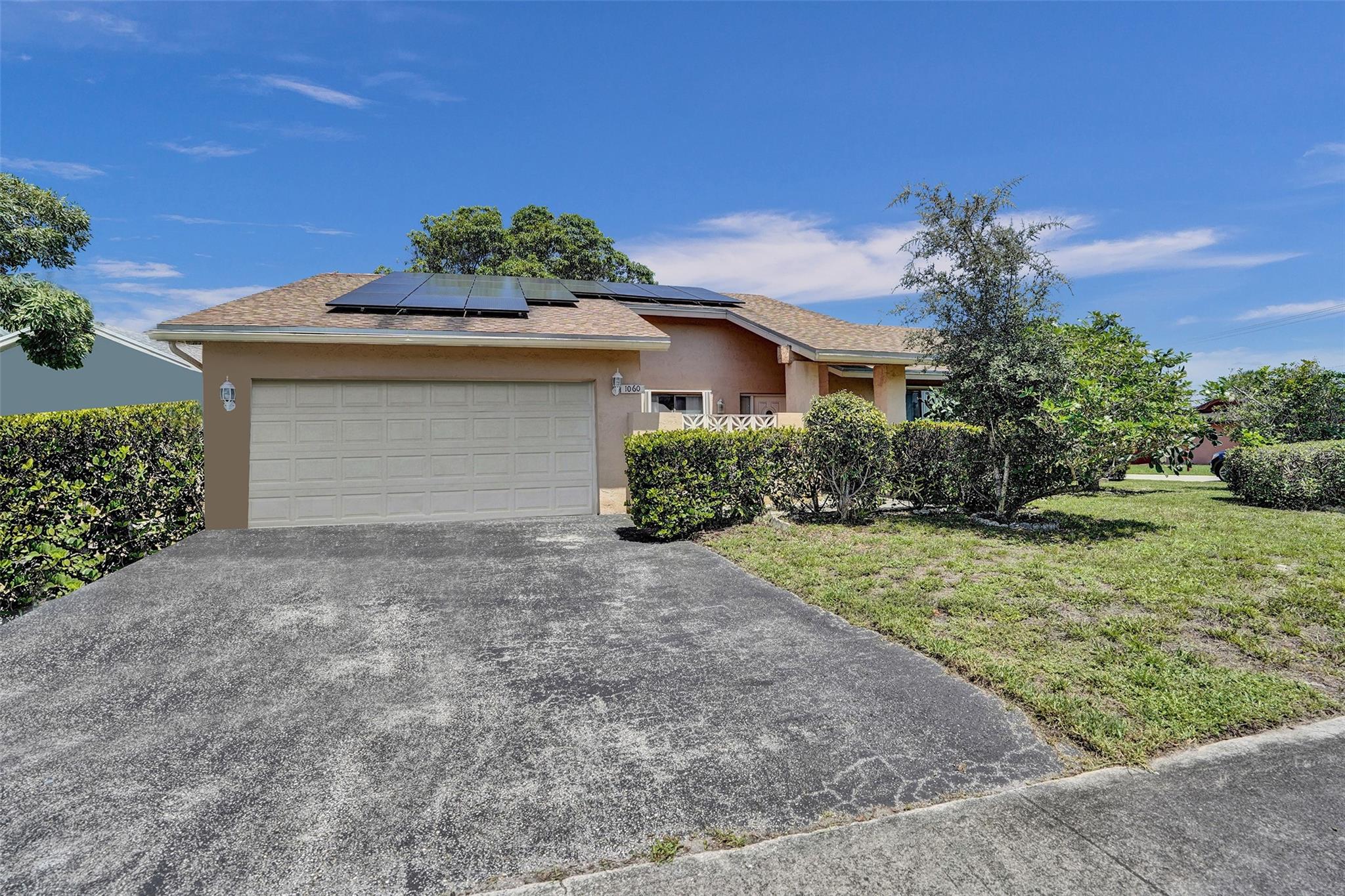 1060 SW 55th Way