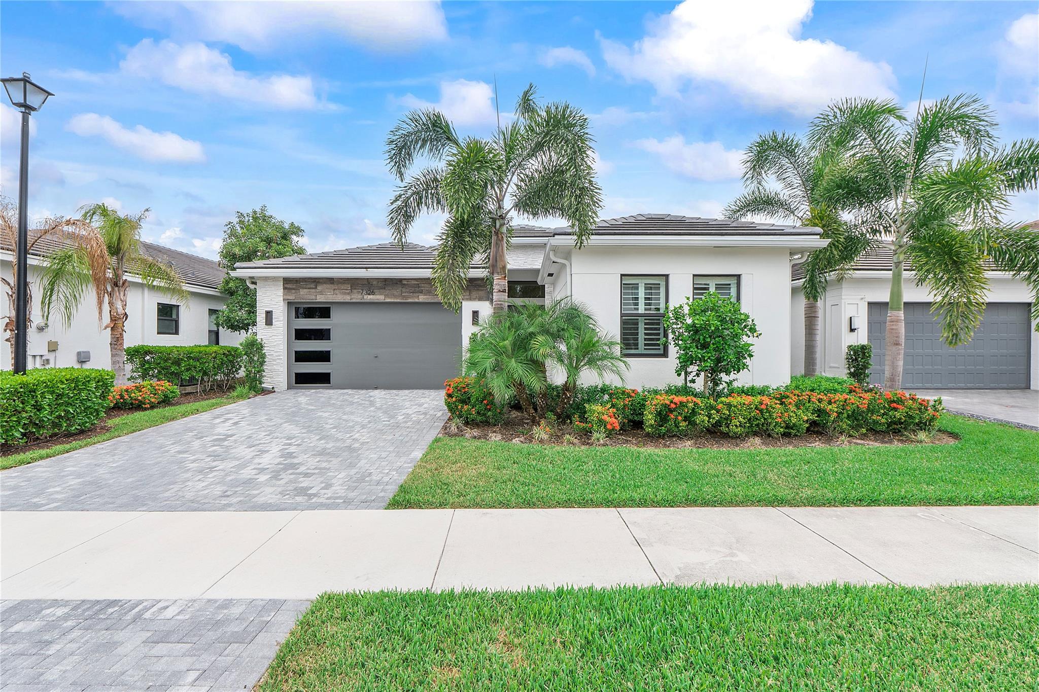 7326 Estero Dr