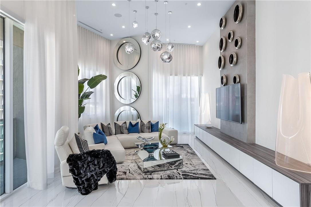 350 SE 2nd St #GPH-90 Fort Lauderdale, FL 33301