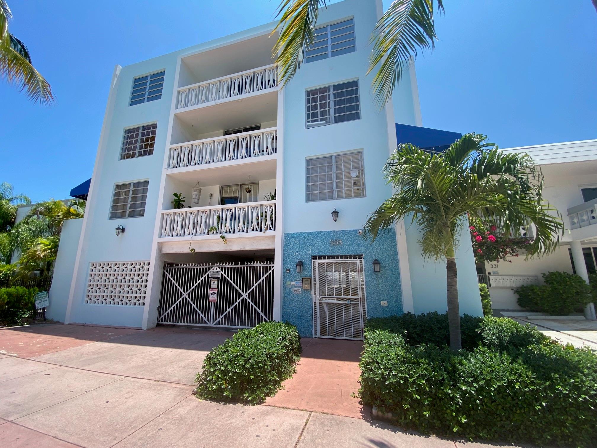 335 Collins Ave #403