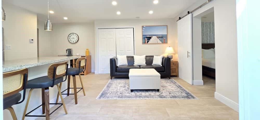 1215 NE 13th Ave Fort Lauderdale, FL 33304