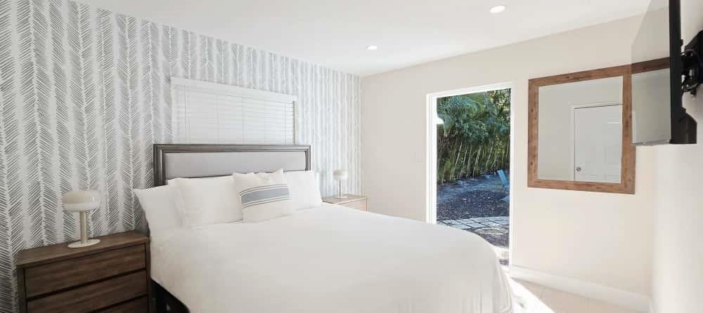 1215 NE 13th Ave Fort Lauderdale, FL 33304