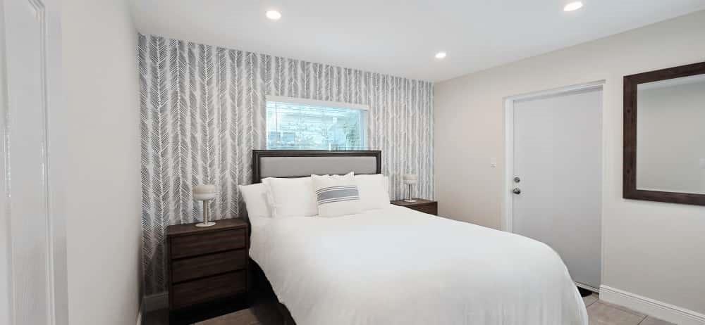 1215 NE 13th Ave Fort Lauderdale, FL 33304