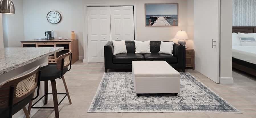 1215 NE 13th Ave Fort Lauderdale, FL 33304