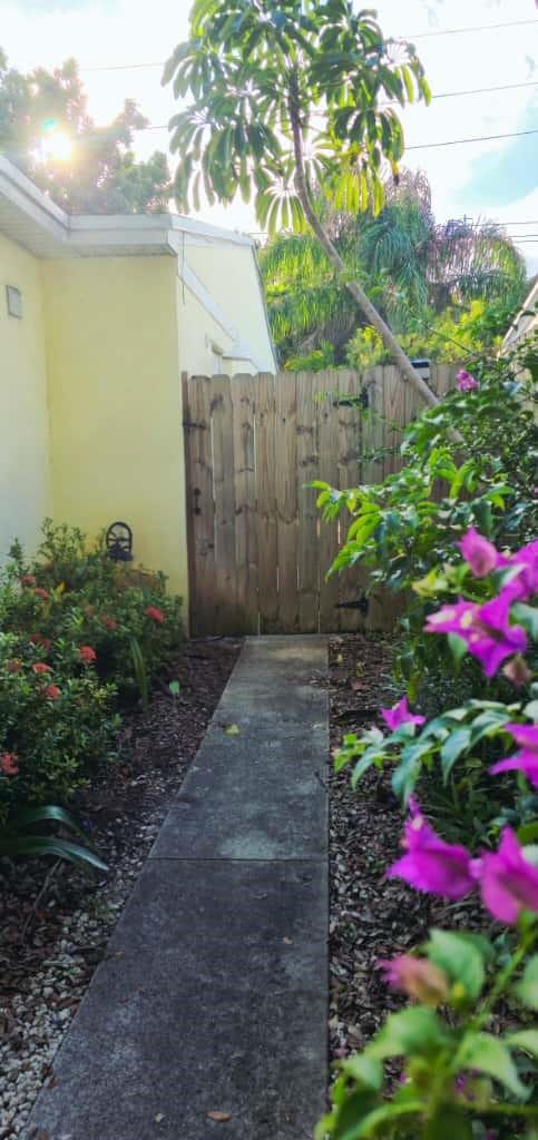 1215 NE 13th Ave Fort Lauderdale, FL 33304