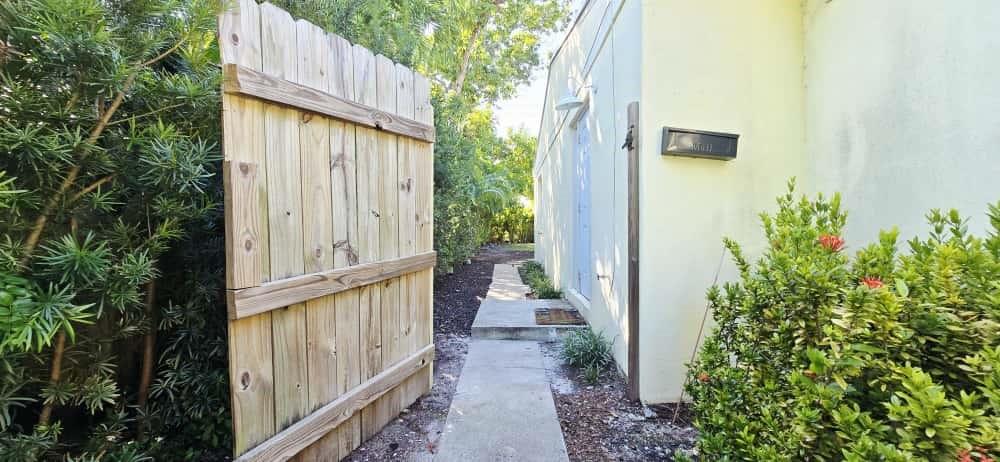 1215 NE 13th Ave Fort Lauderdale, FL 33304