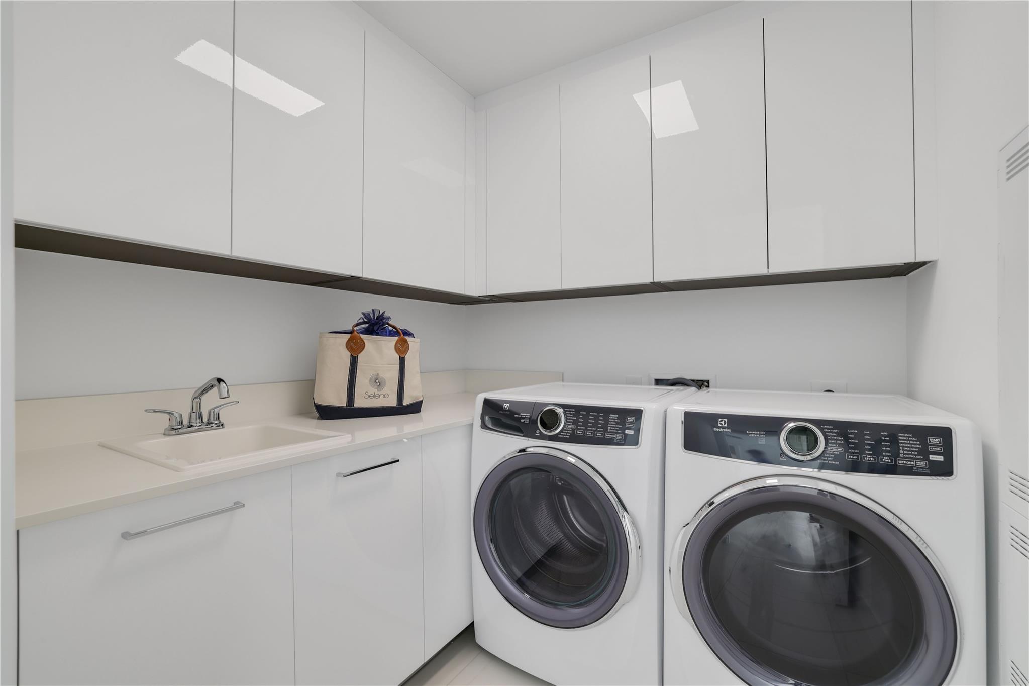 153 N Seabreeze Blvd #1001S Fort Lauderdale, FL 33304