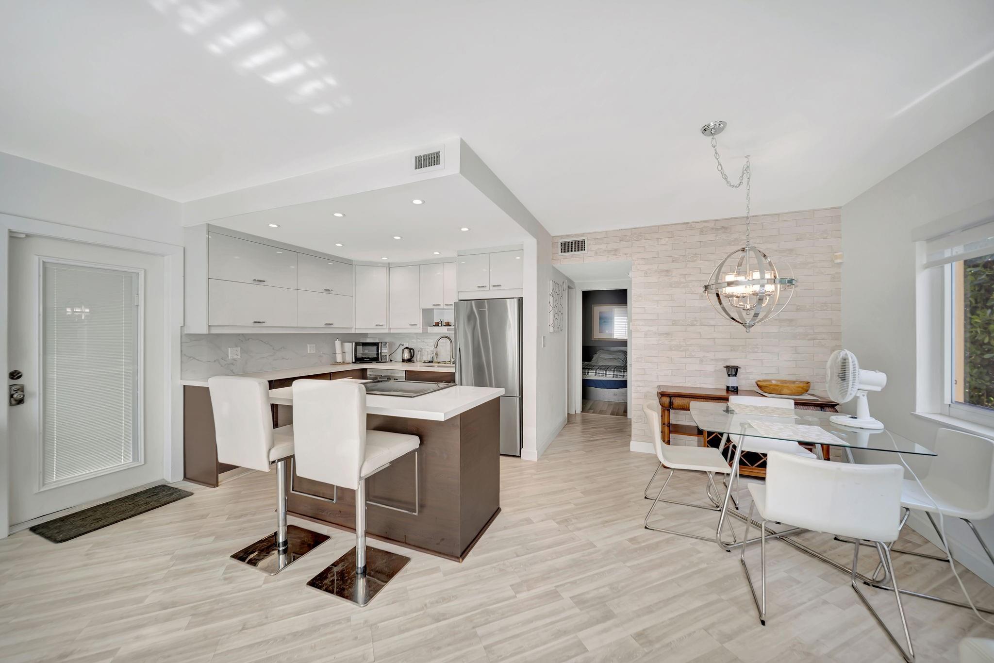 2811 NE 51st St #7 Fort Lauderdale, FL 33308