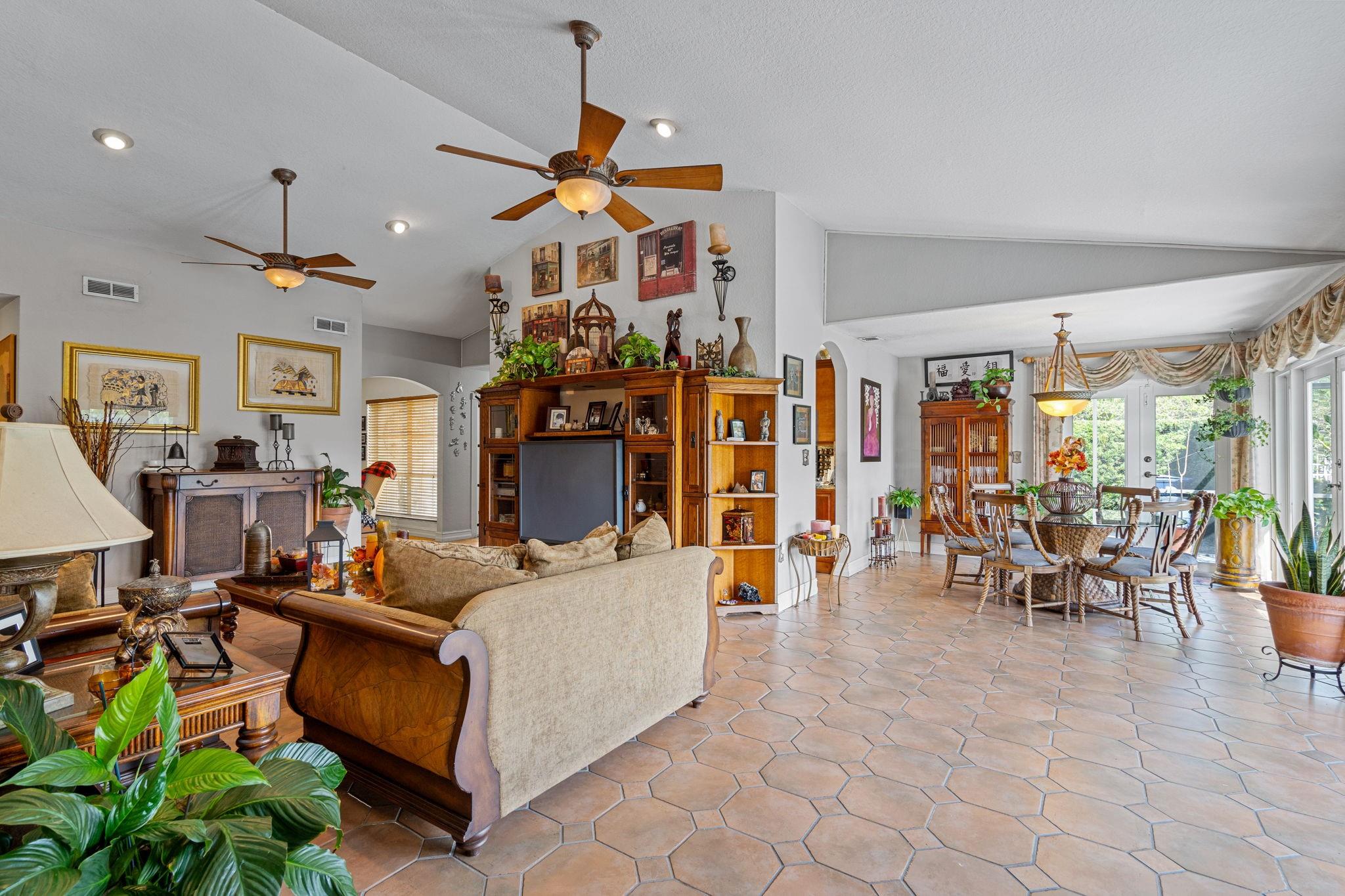 9860 NW 47th Ter Doral, FL 33178