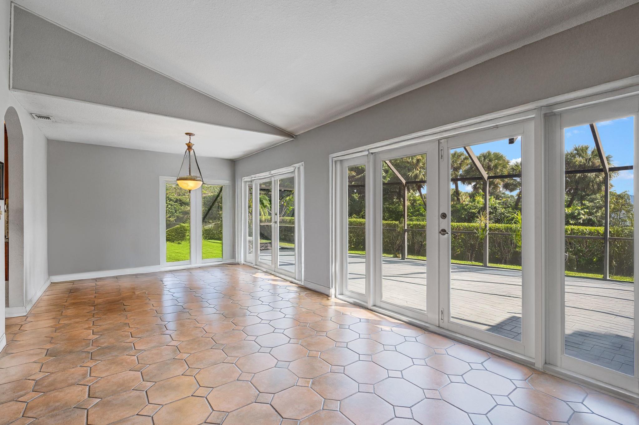 9860 NW 47th Ter Doral, FL 33178