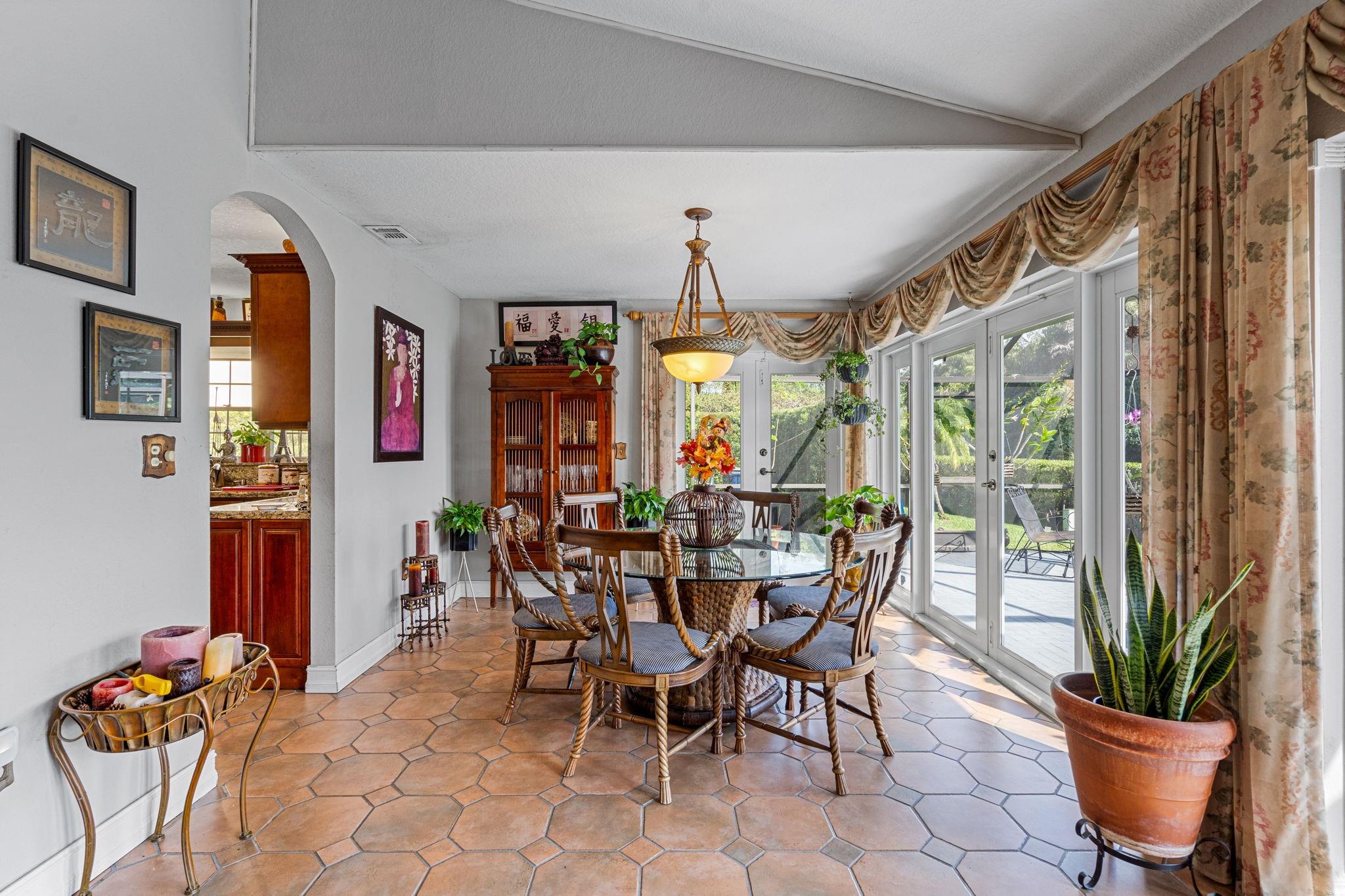 9860 NW 47th Ter Doral, FL 33178