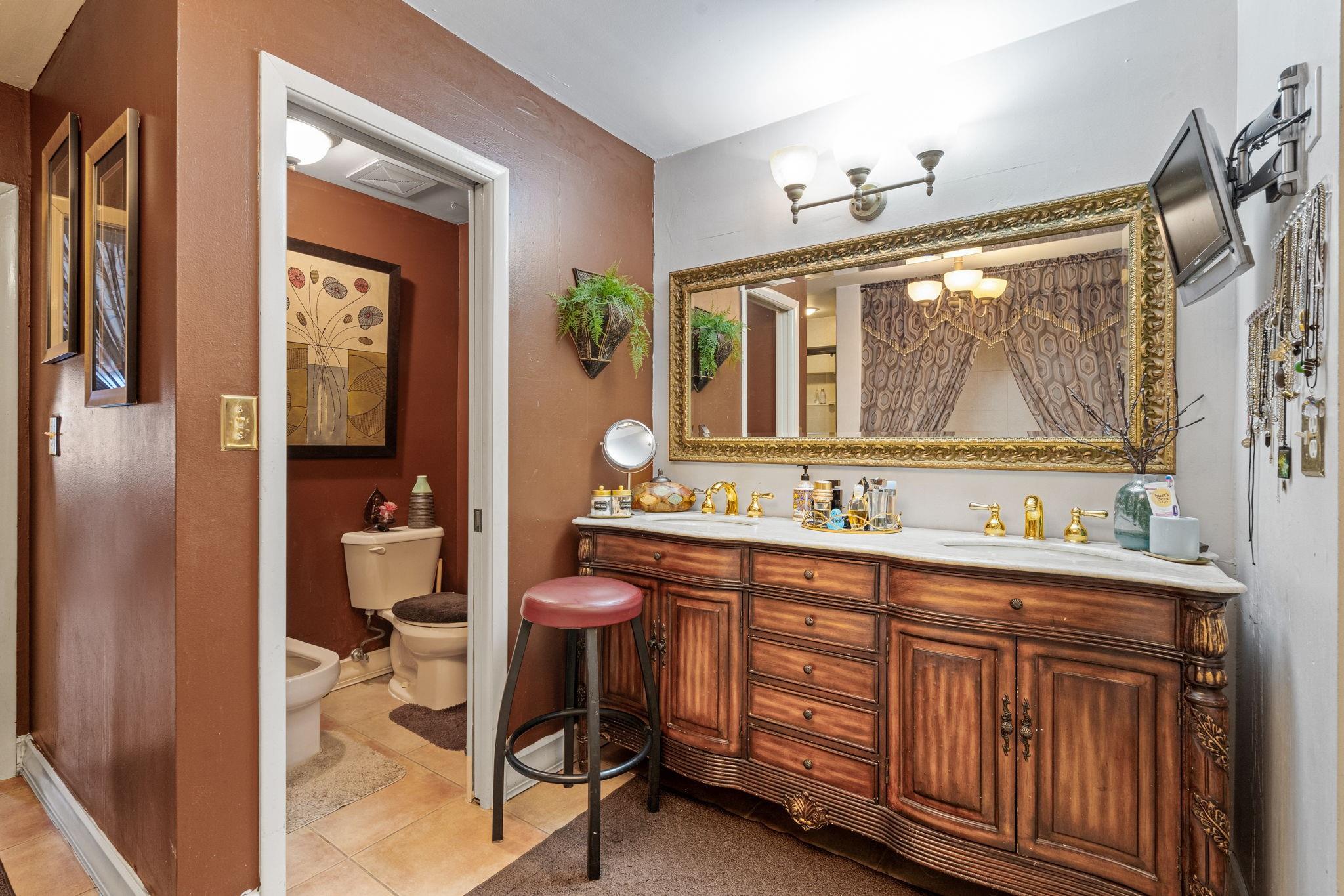 9860 NW 47th Ter Doral, FL 33178