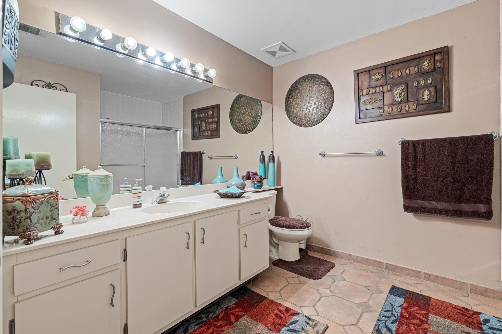 9860 NW 47th Ter Doral, FL 33178