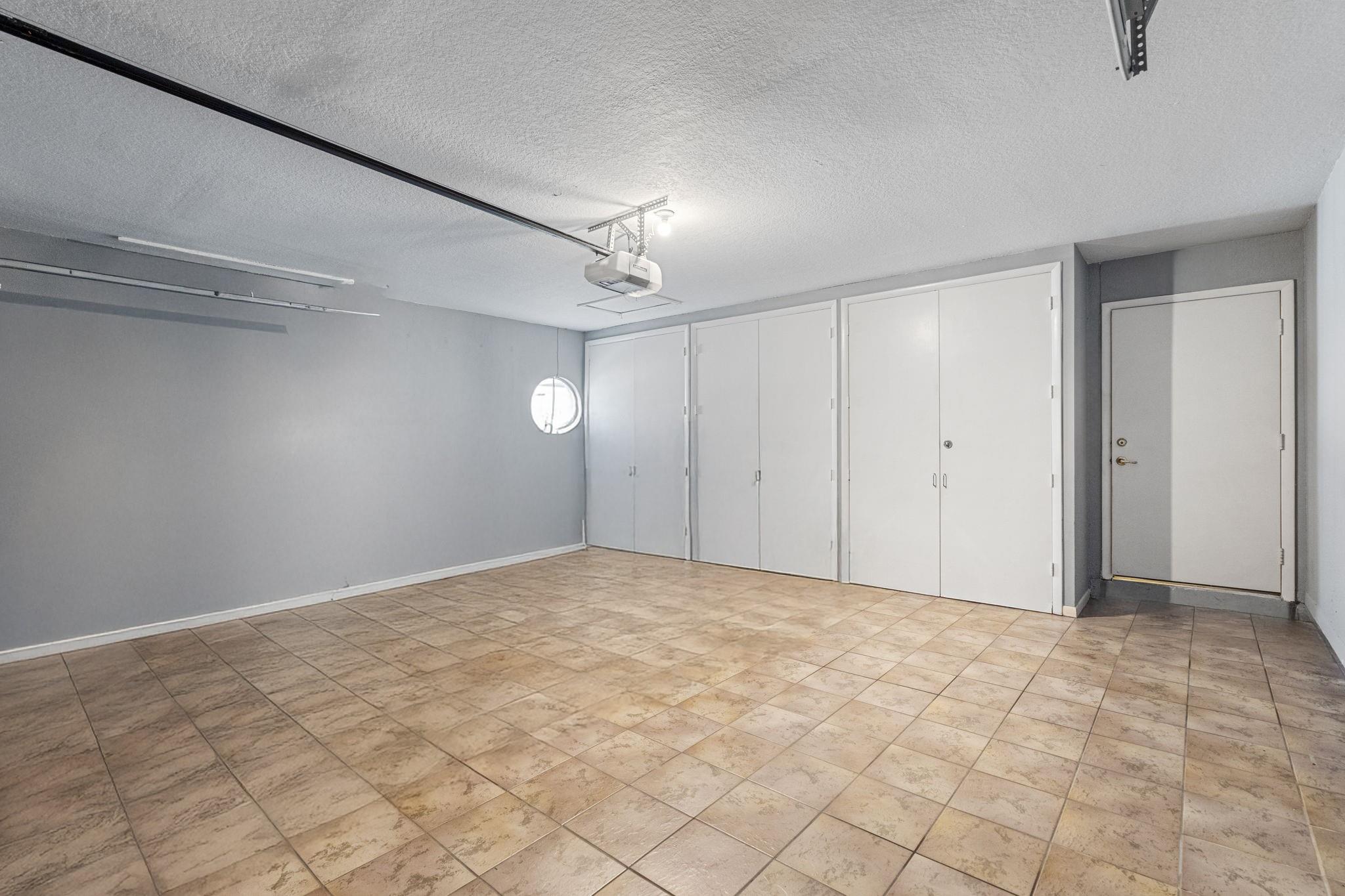 9860 NW 47th Ter Doral, FL 33178