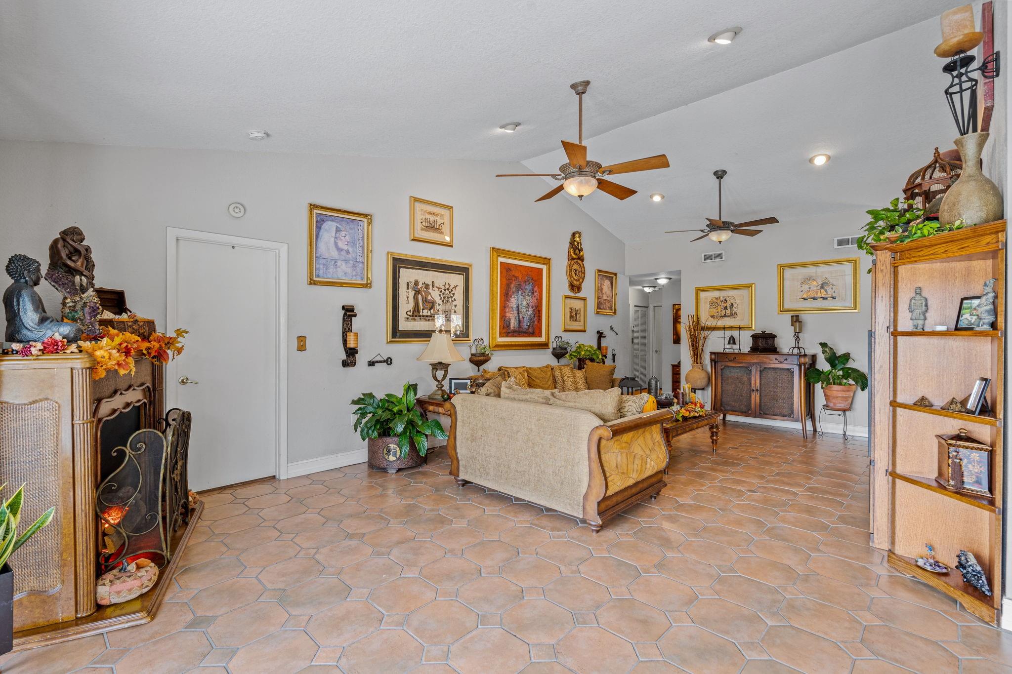 9860 NW 47th Ter Doral, FL 33178