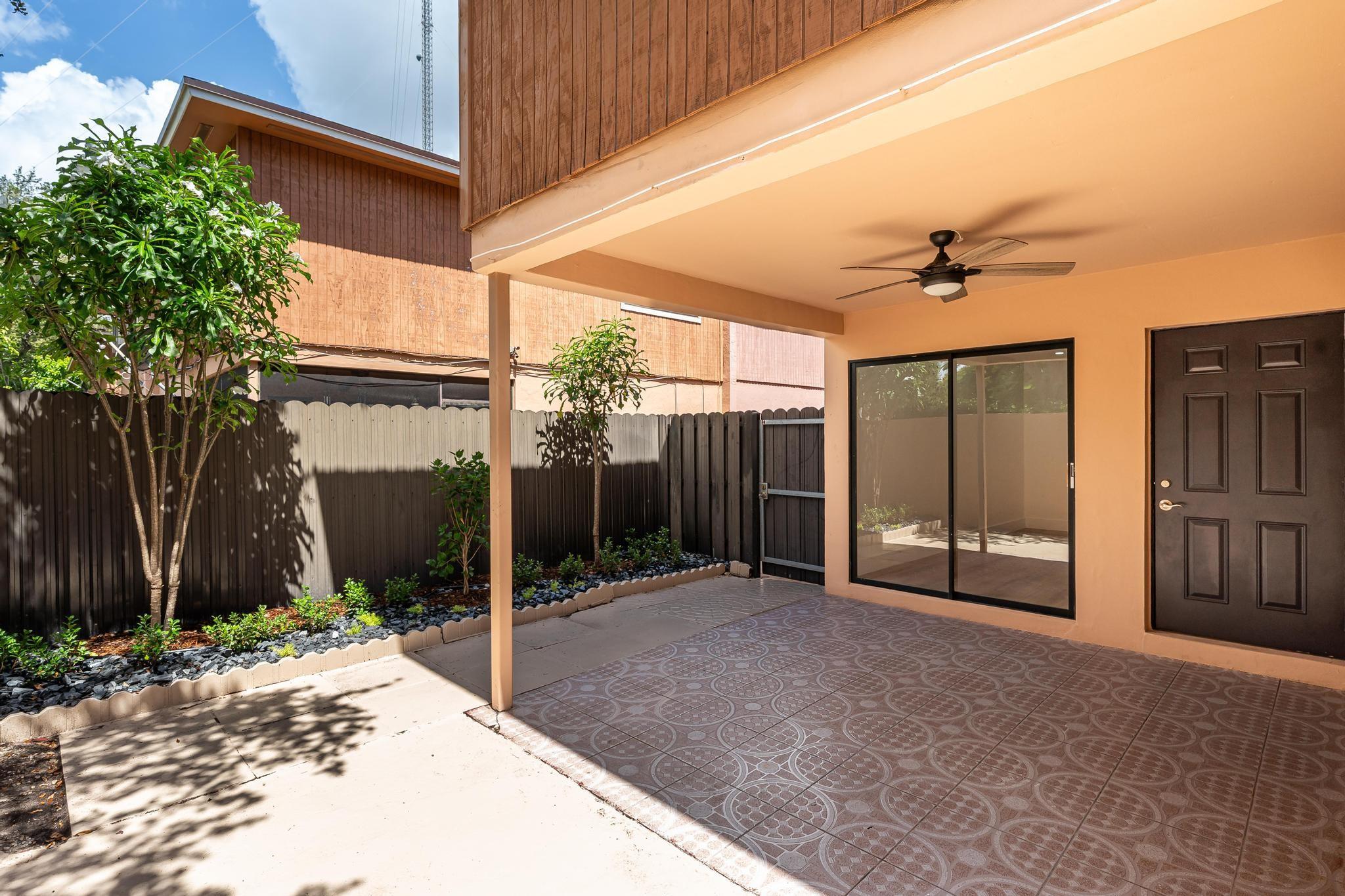 3463 SW 52nd Ave #3463