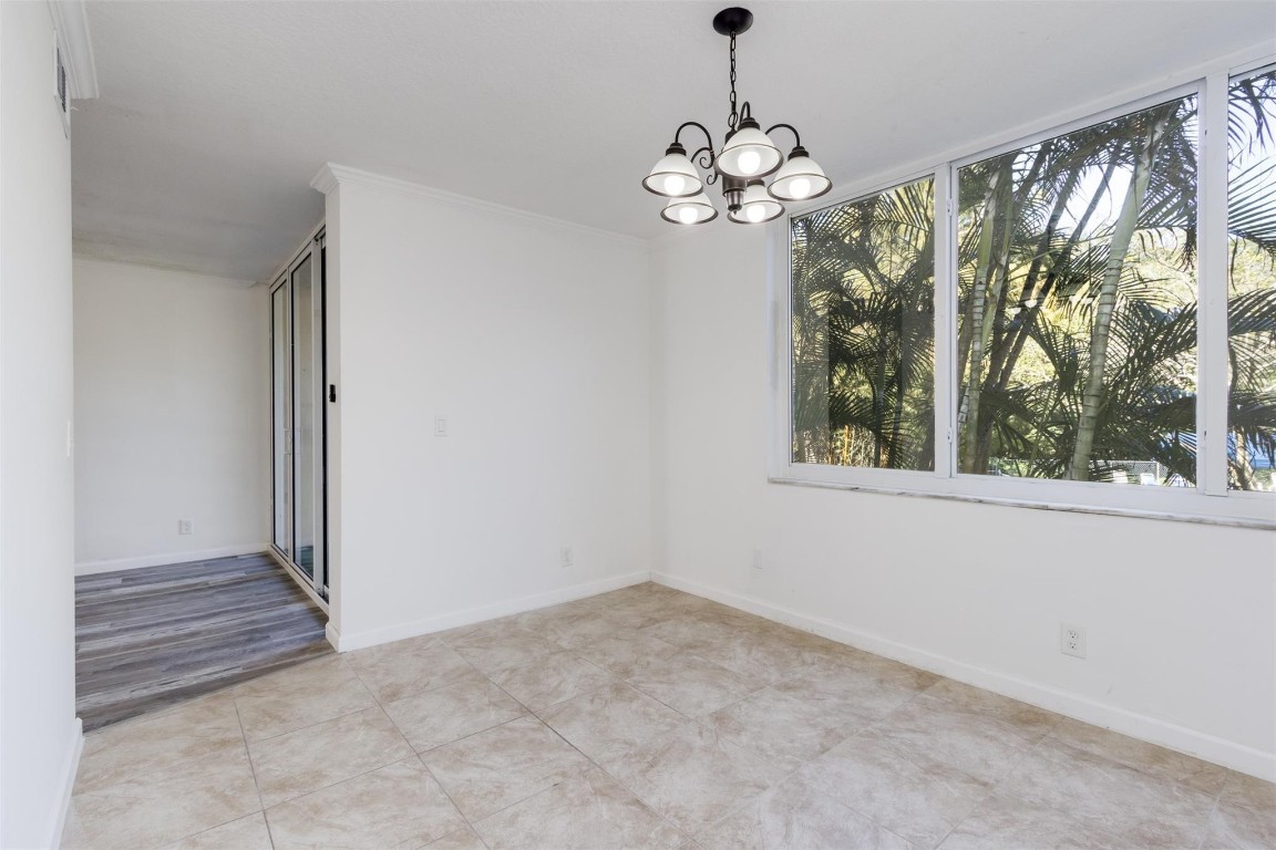 9410 Live Oak Pl #203 Davie, FL 33324