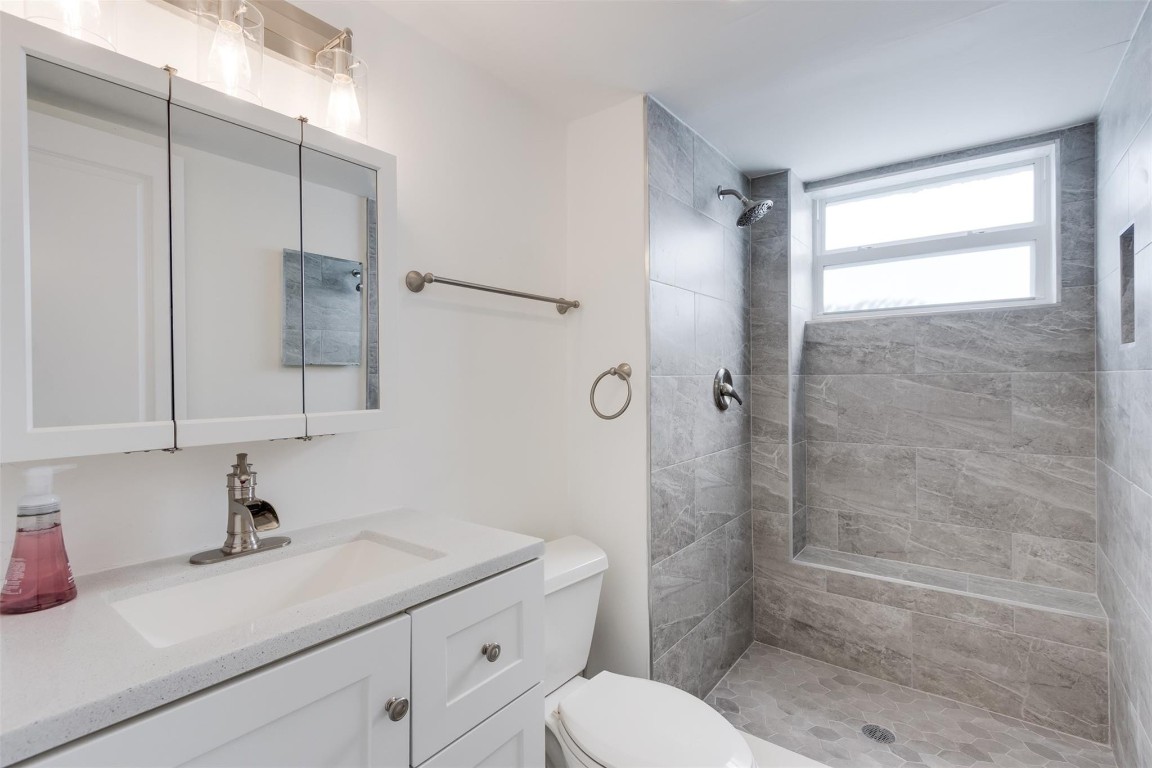 9410 Live Oak Pl #203 Davie, FL 33324