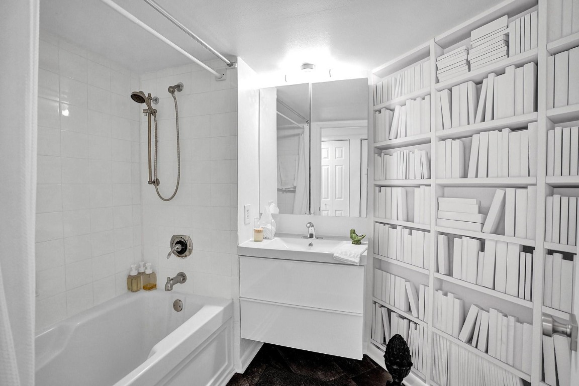 520 SE 5th #2211 Fort Lauderdale, FL 33301