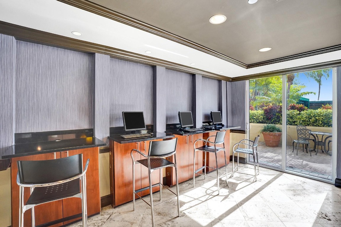 520 SE 5th #2211 Fort Lauderdale, FL 33301