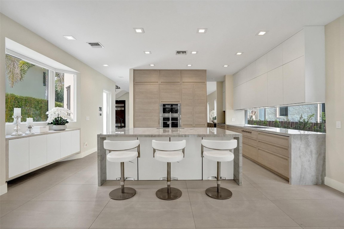 904 Ponce De Leon Fort Lauderdale, FL 33316