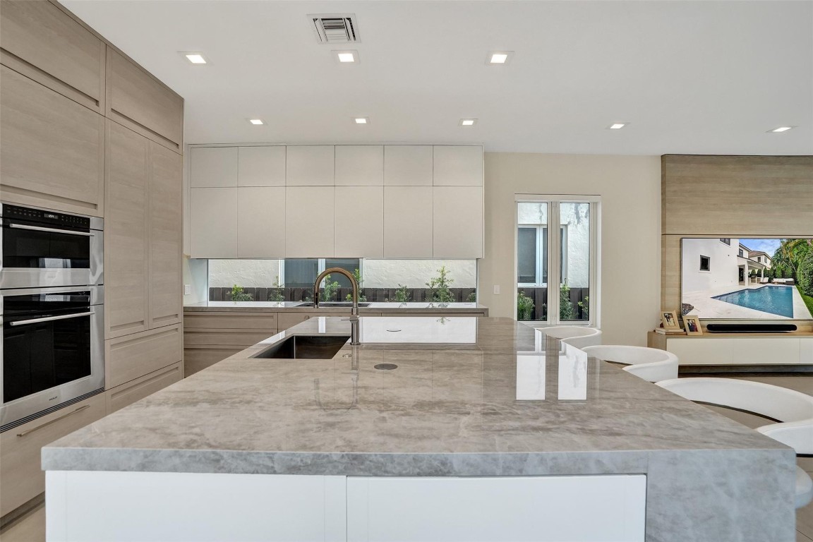 904 Ponce De Leon Fort Lauderdale, FL 33316