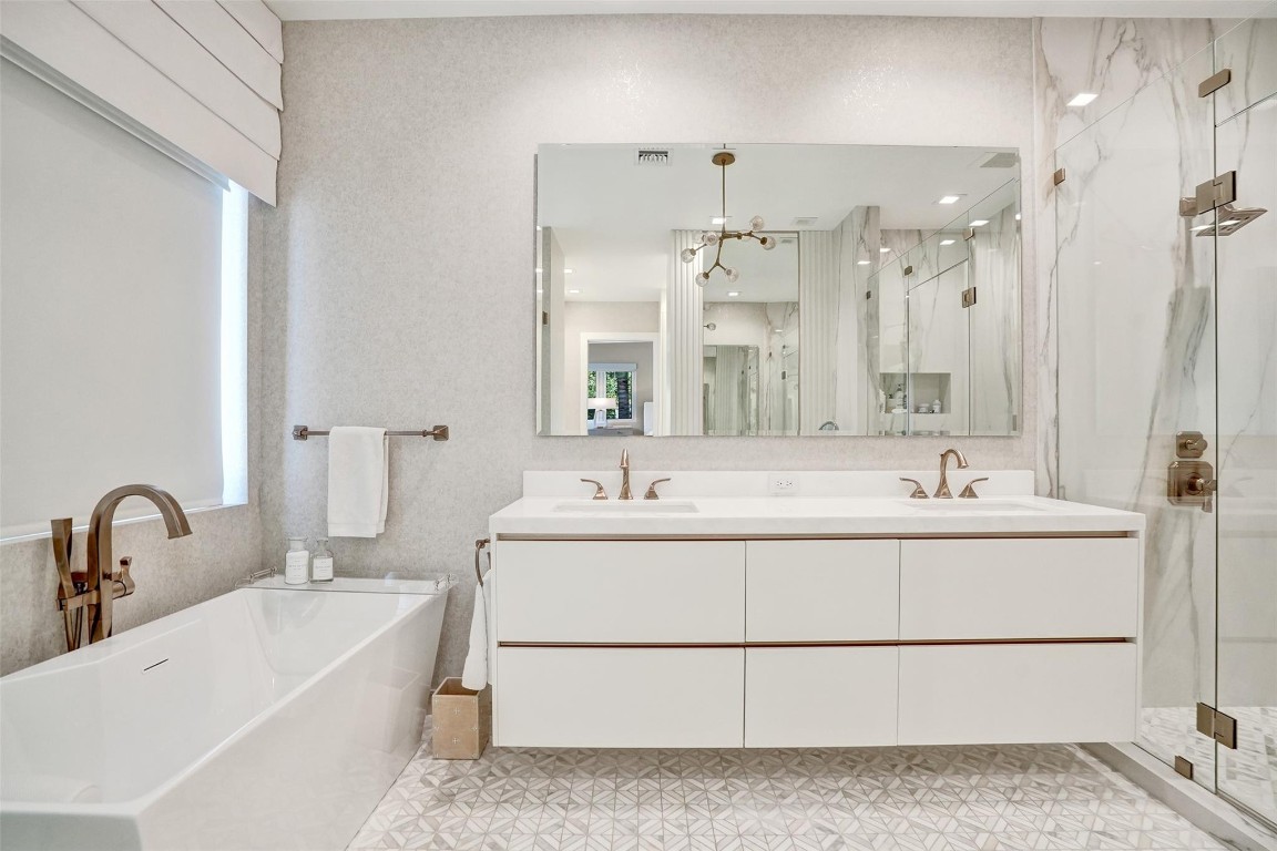 904 Ponce De Leon Fort Lauderdale, FL 33316