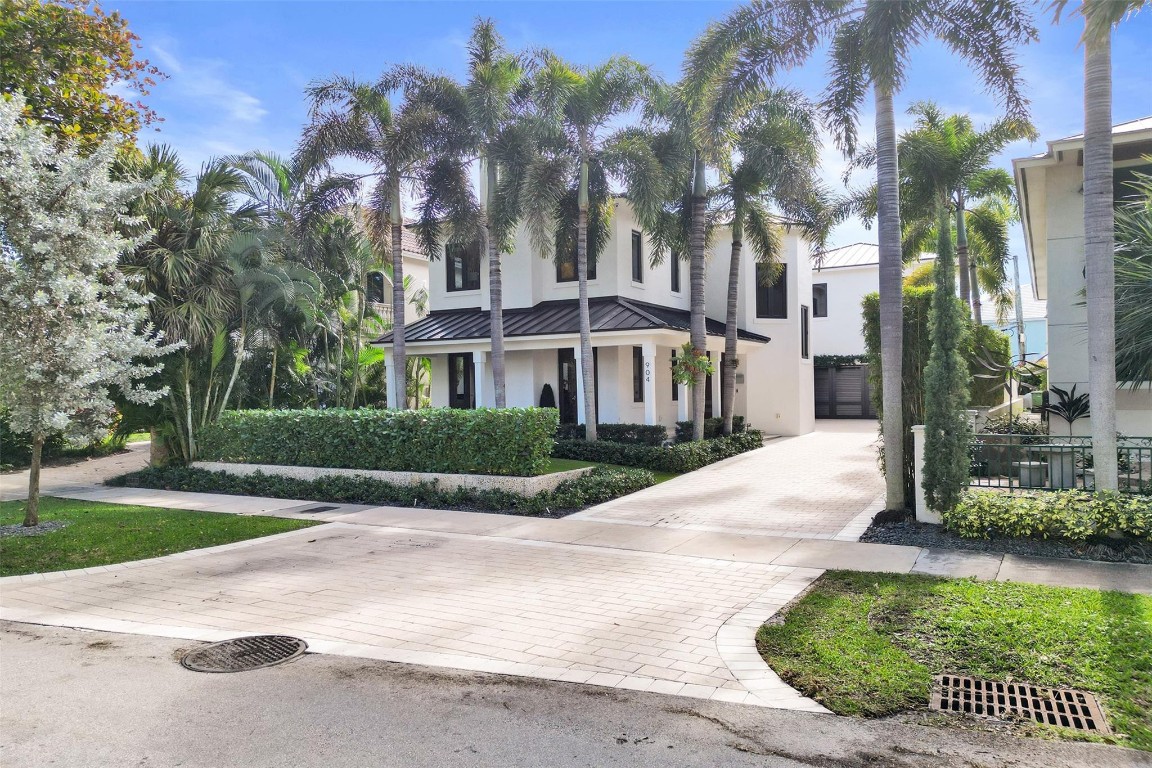 904 Ponce De Leon Fort Lauderdale, FL 33316