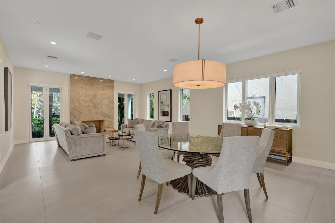 904 Ponce De Leon Fort Lauderdale, FL 33316