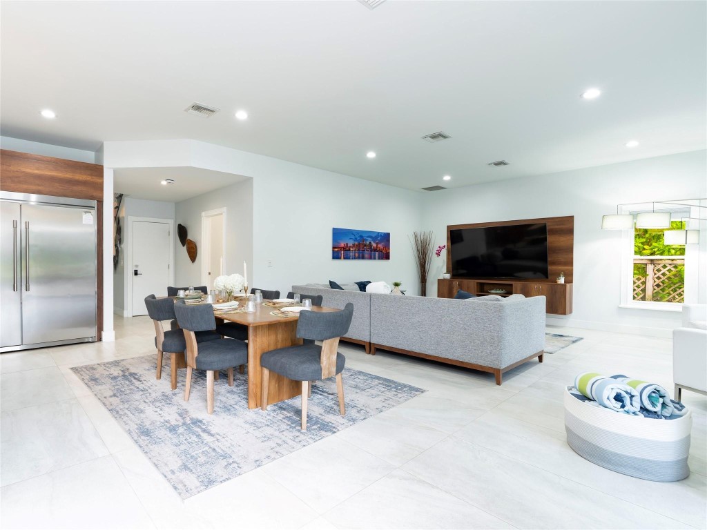 2615 E Las Olas Fort Lauderdale, FL 33301