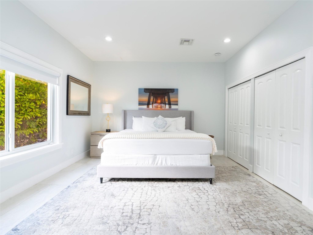 2615 E Las Olas Fort Lauderdale, FL 33301